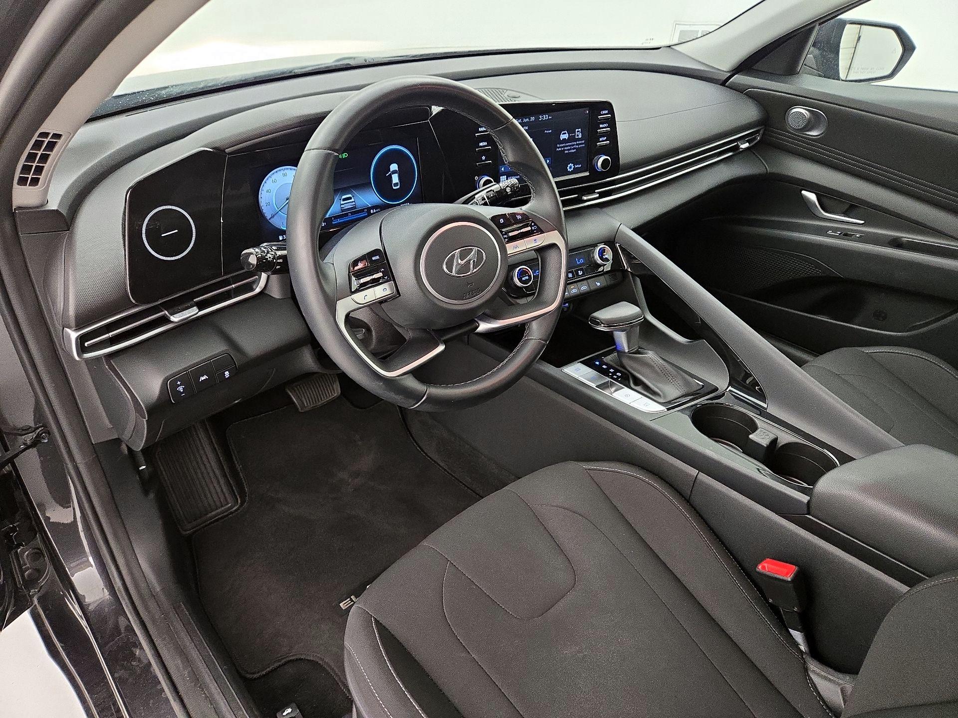 Thumbnail: 2021 Hyundai Elantra - 11