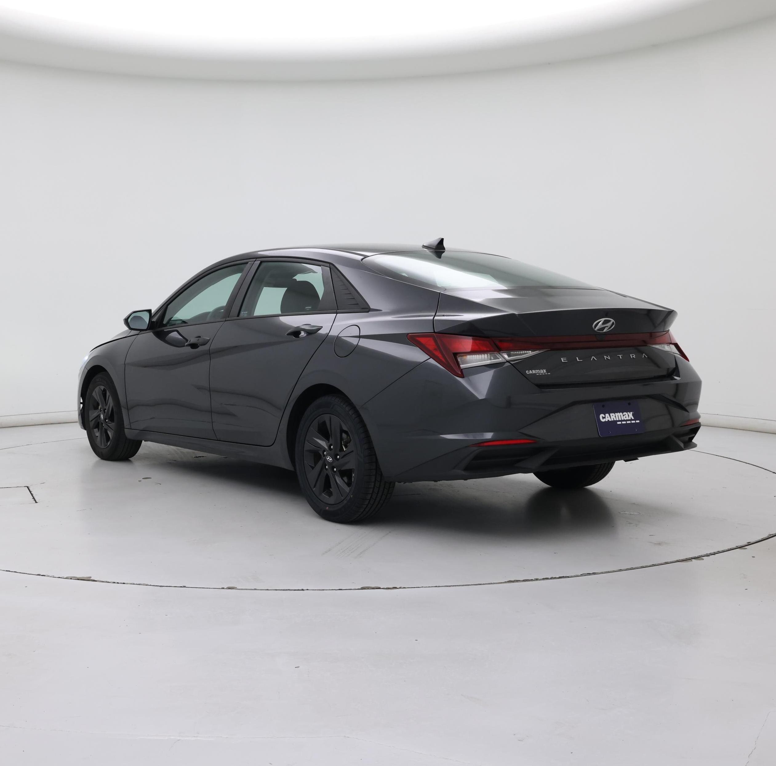 Thumbnail: 2021 Hyundai Elantra - 2