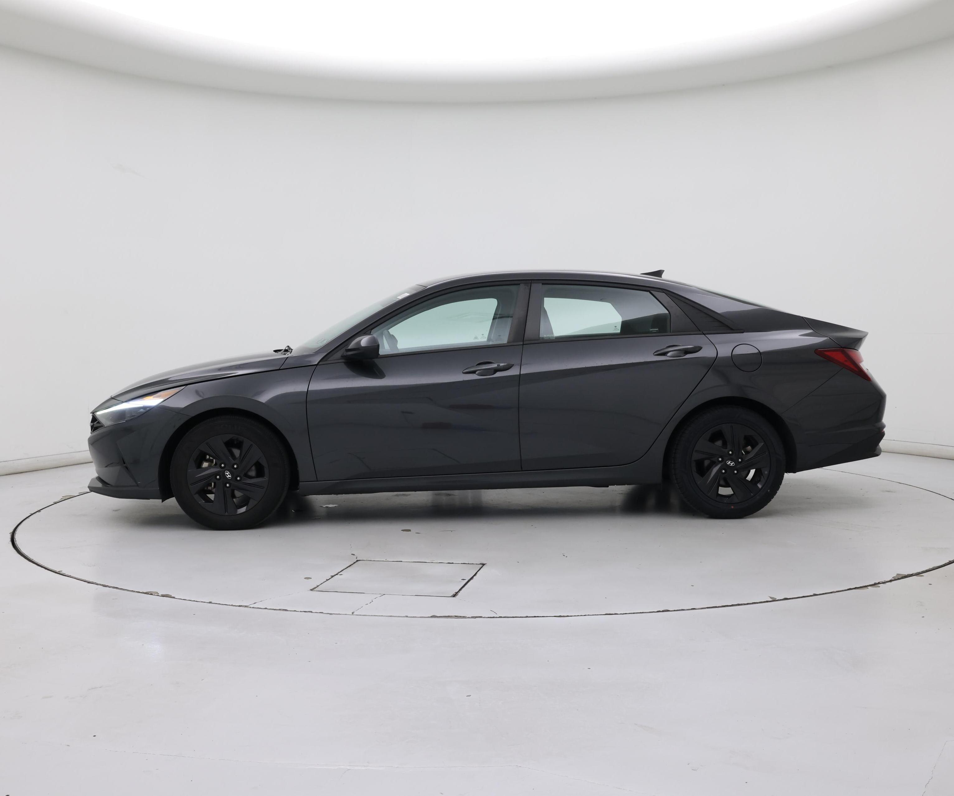 Thumbnail: 2021 Hyundai Elantra - 3