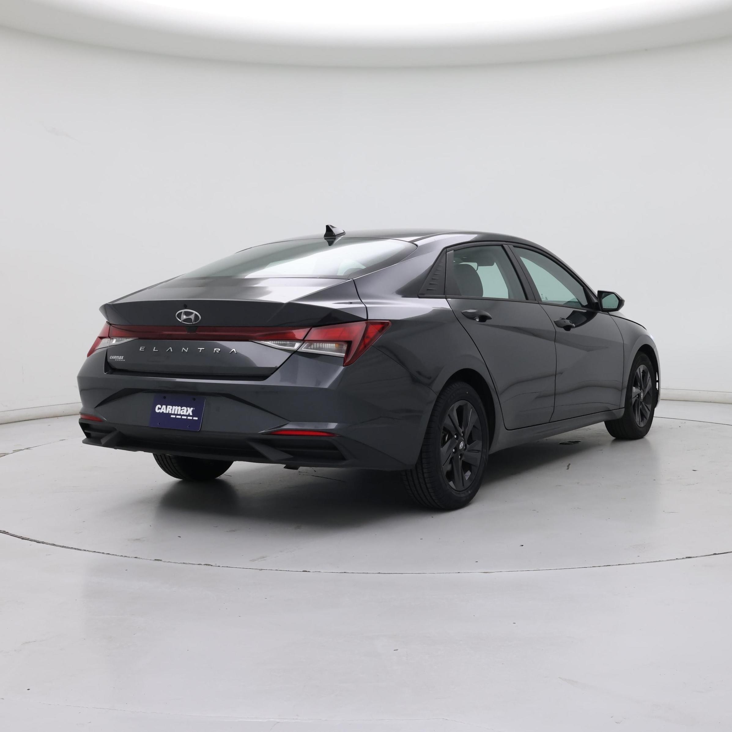 Thumbnail: 2021 Hyundai Elantra - 8