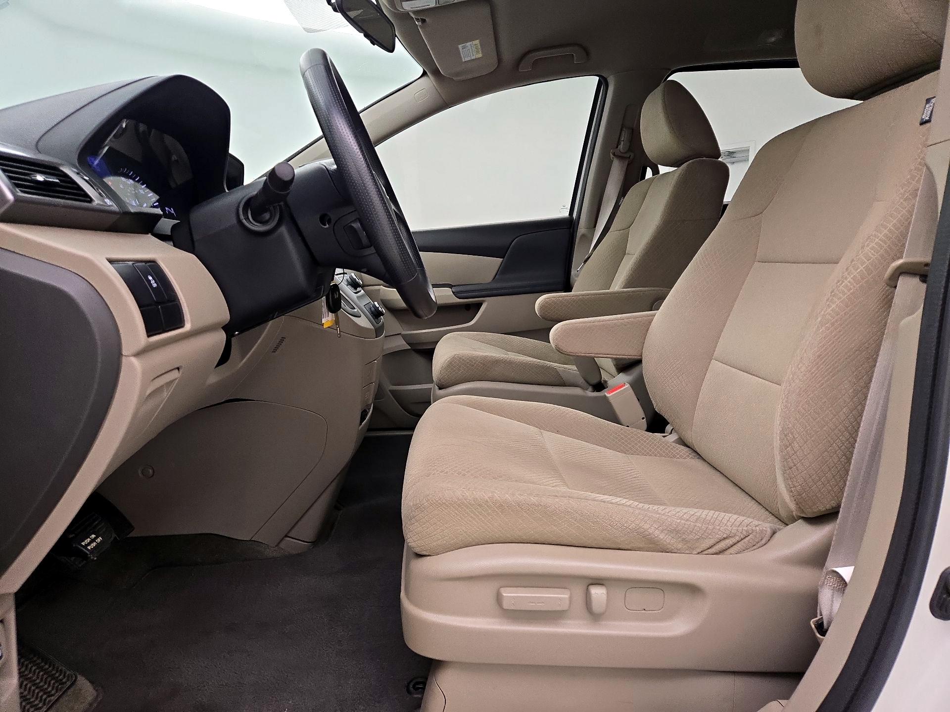 Thumbnail: 2017 Honda Odyssey - 11