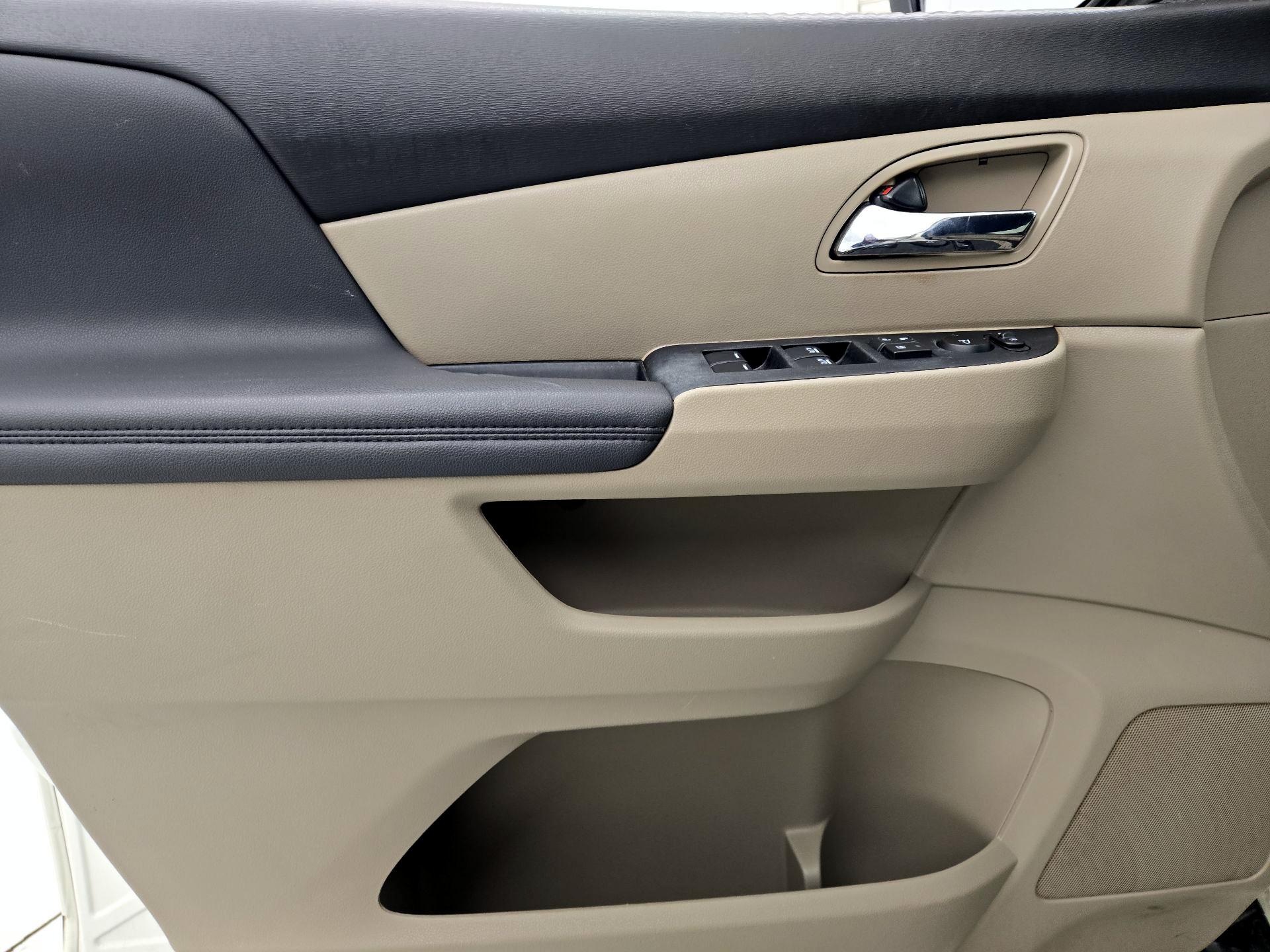 Thumbnail: 2017 Honda Odyssey - 12