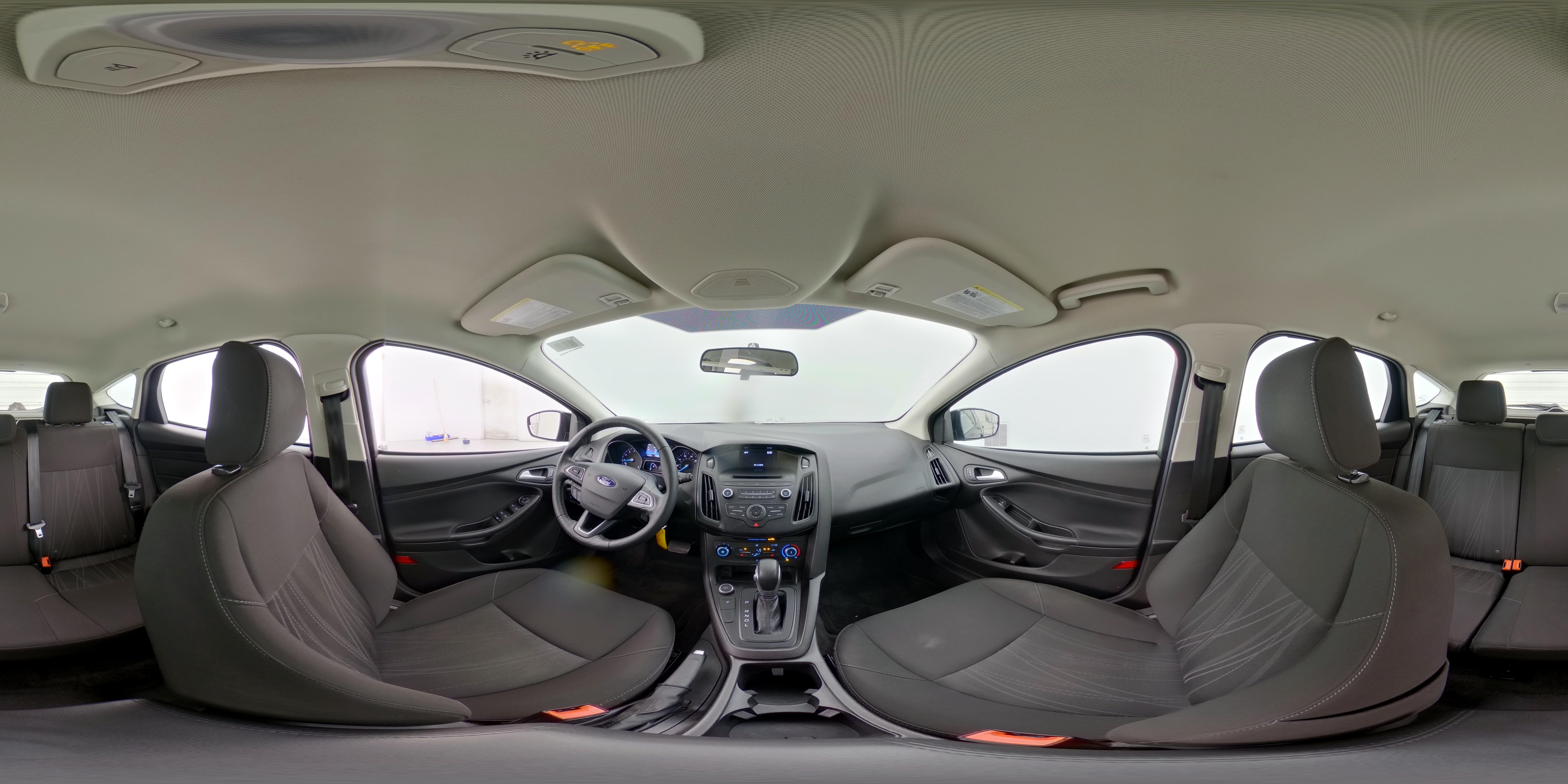 2017 Ford Focus SE - Photo 24