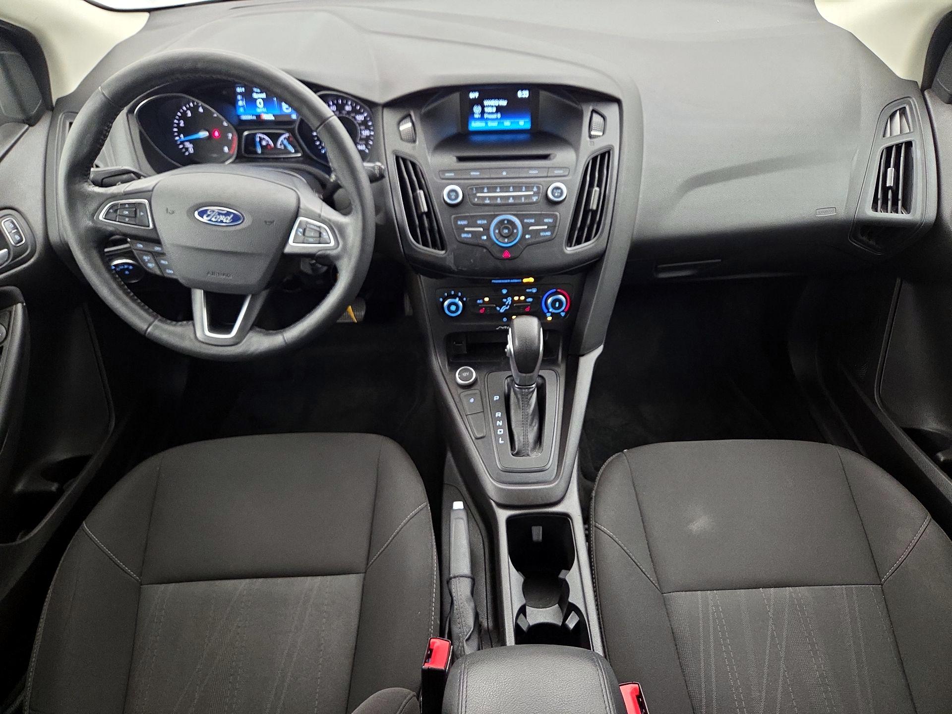 Thumbnail: 2017 Ford Focus - 9