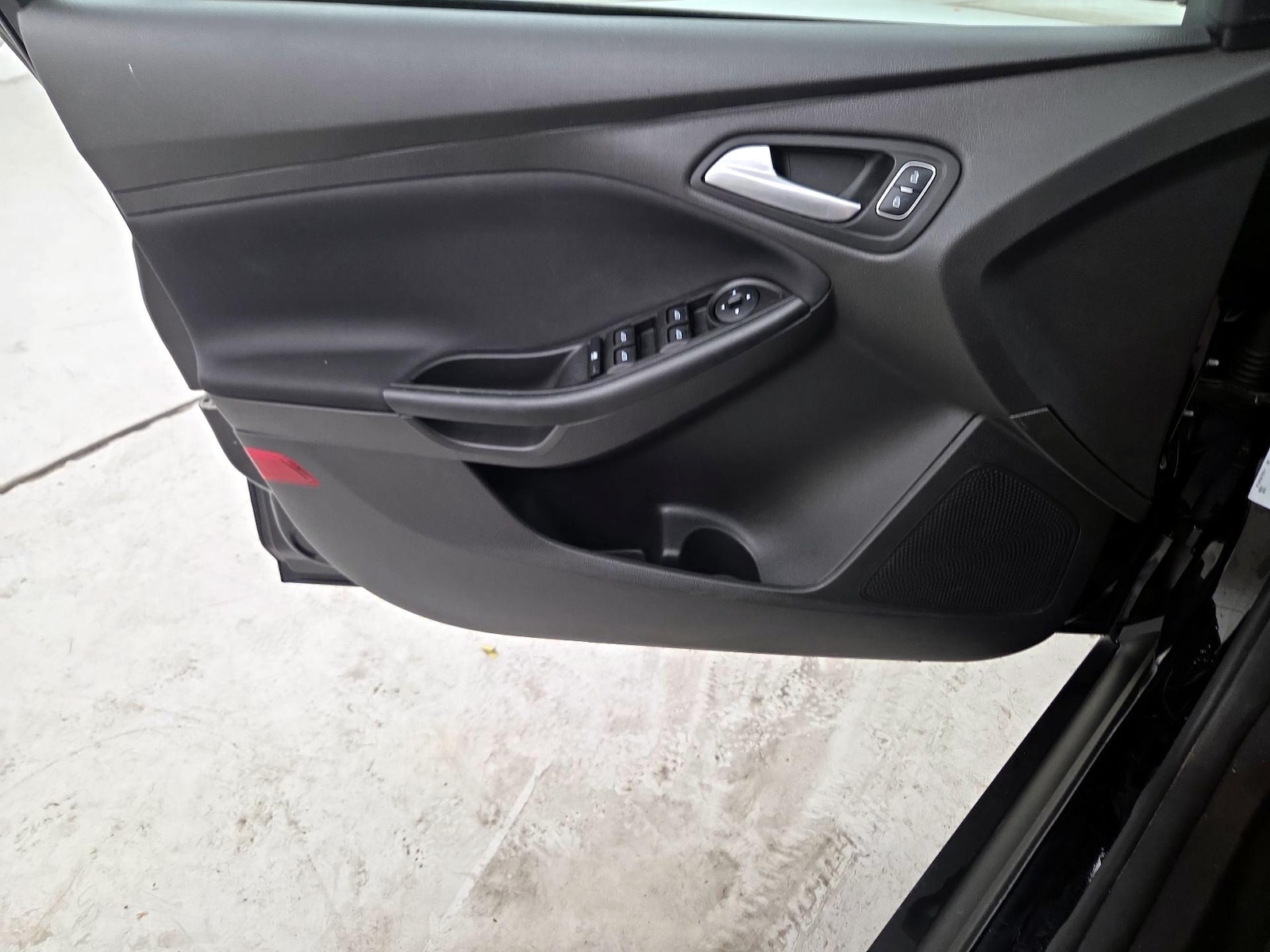 2017 Ford Focus SE - Photo 13