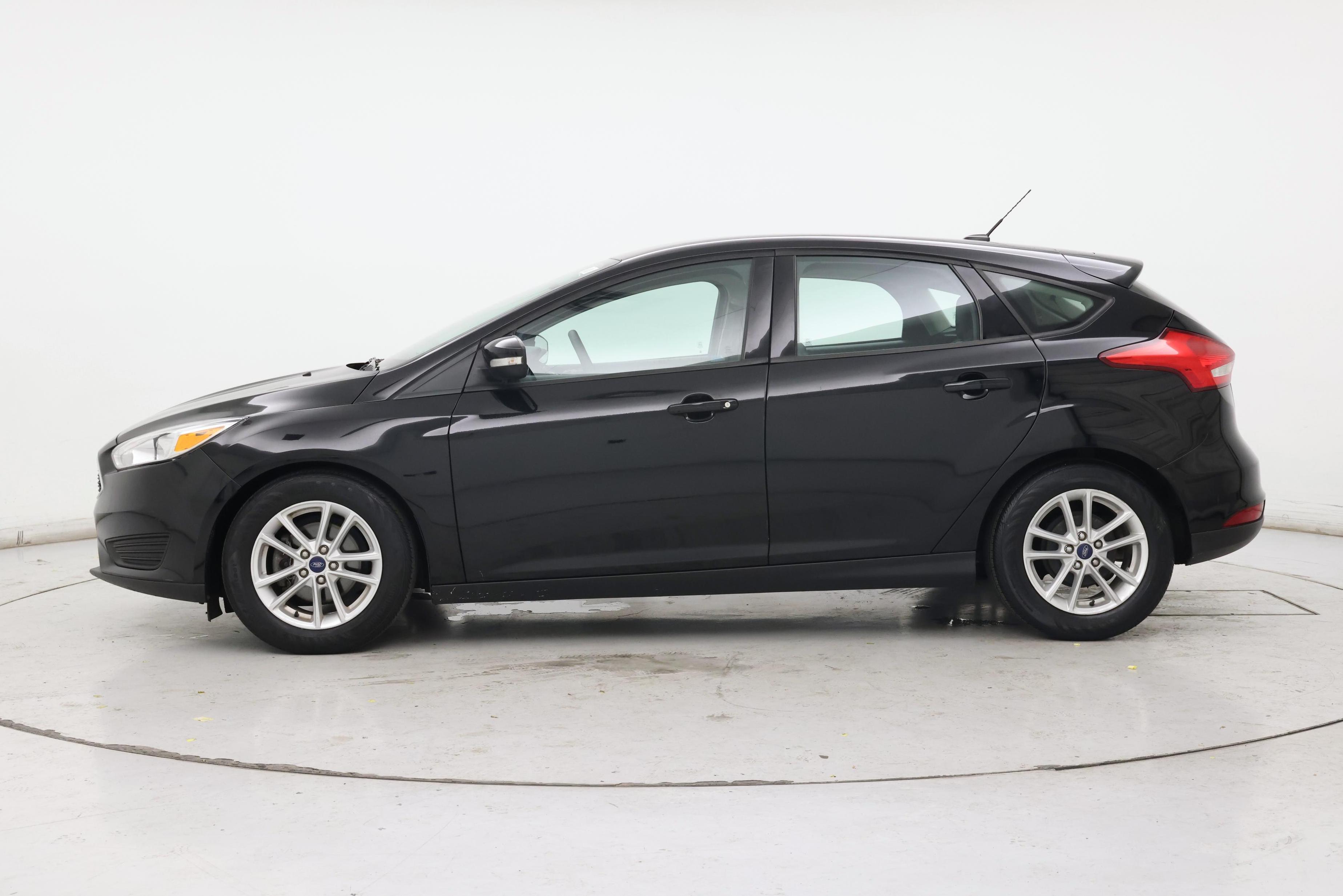 Thumbnail: 2017 Ford Focus - 3