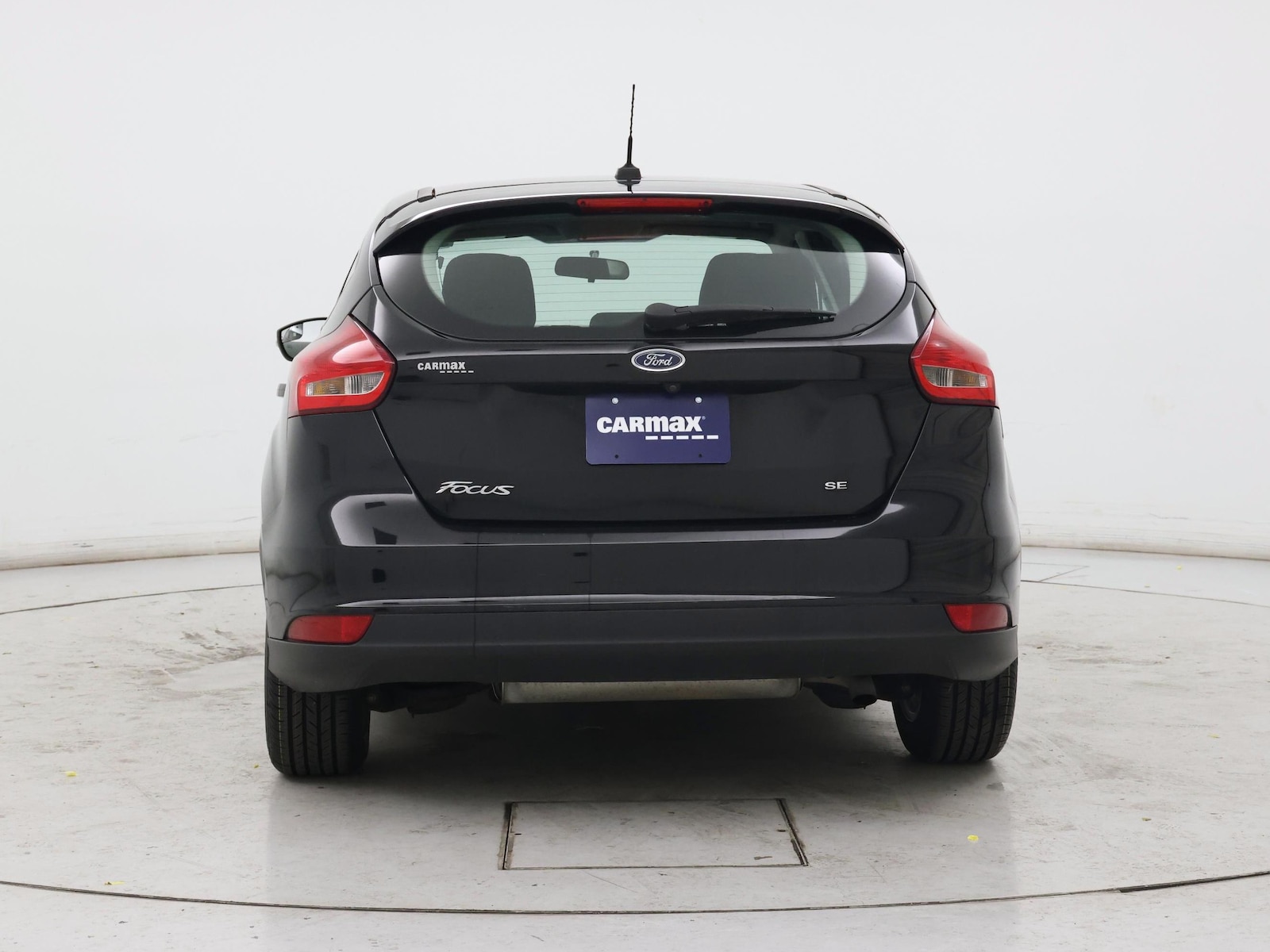 2017 Ford Focus SE - Photo 7