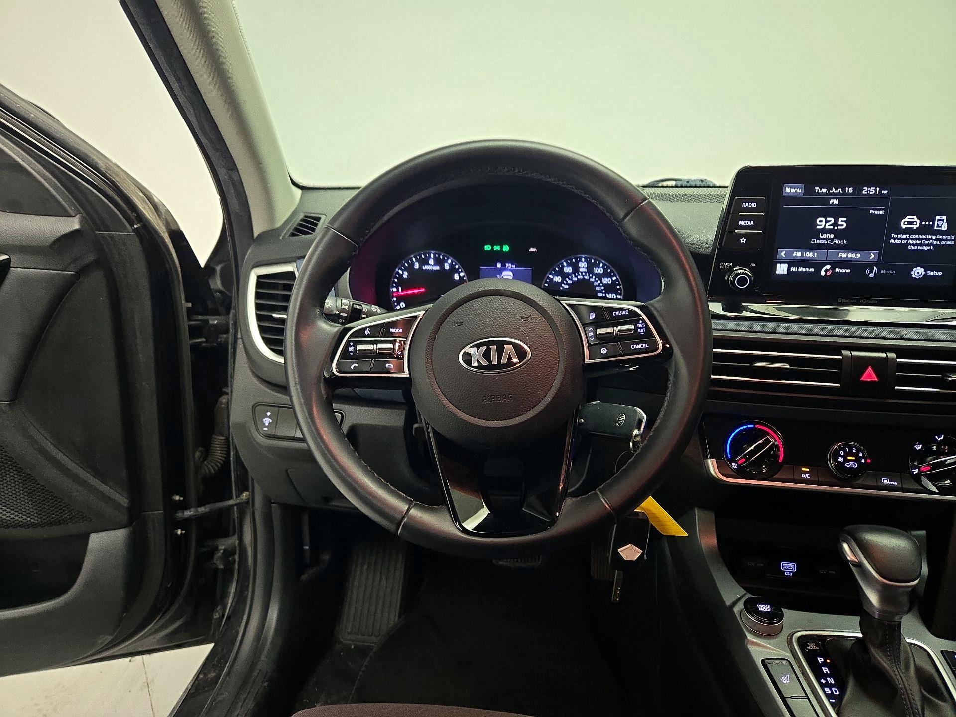 Thumbnail: 2021 Kia Seltos - 10