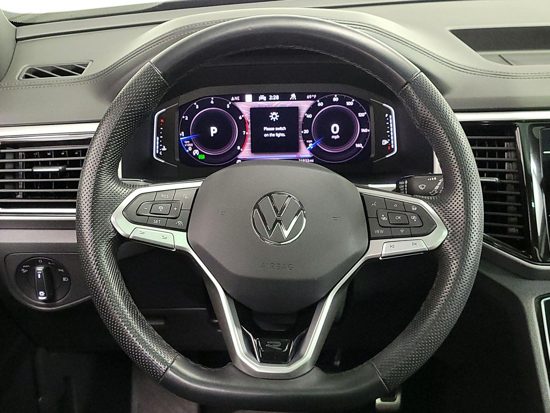 Thumbnail: 2023 Volkswagen Atlas - 10