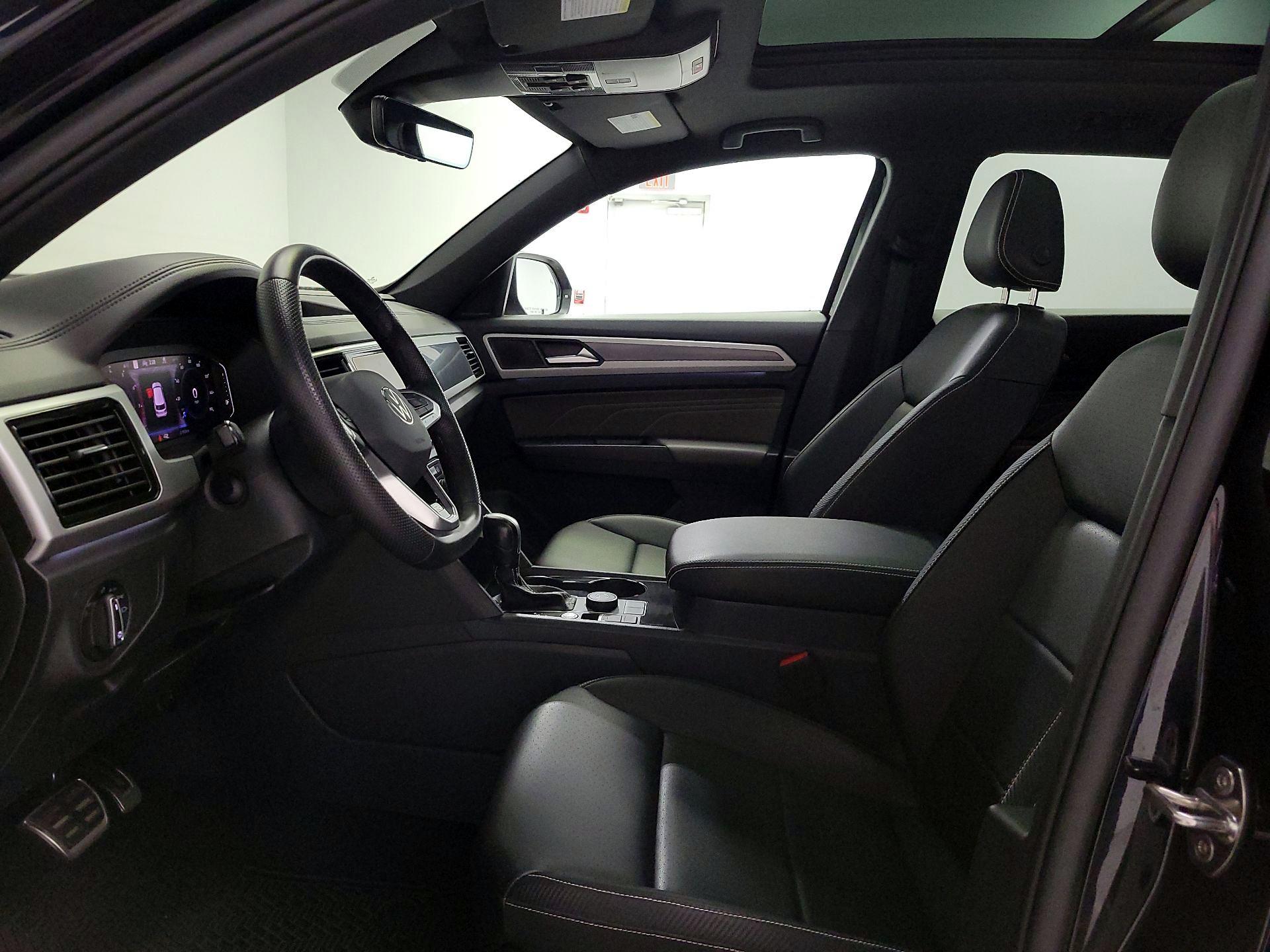 Thumbnail: 2023 Volkswagen Atlas - 11