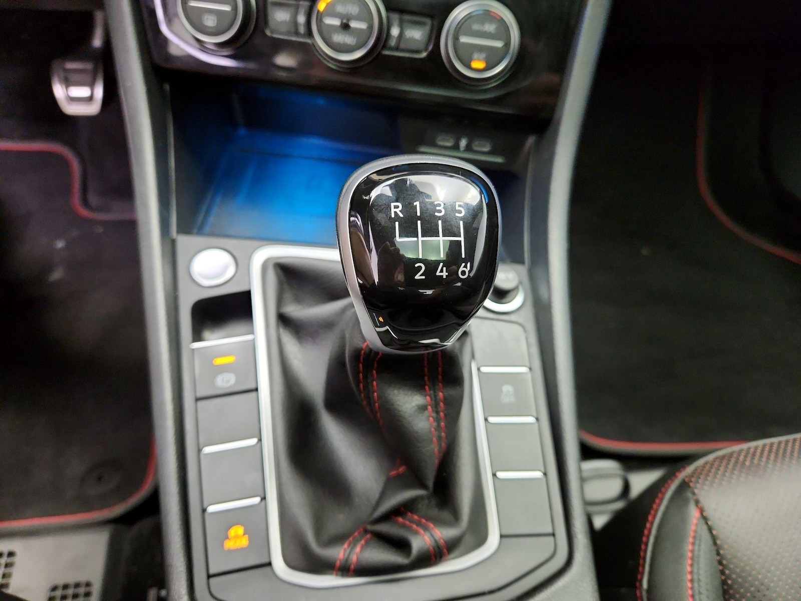 2024 Volkswagen Jetta GLI Autobahn - Photo 18