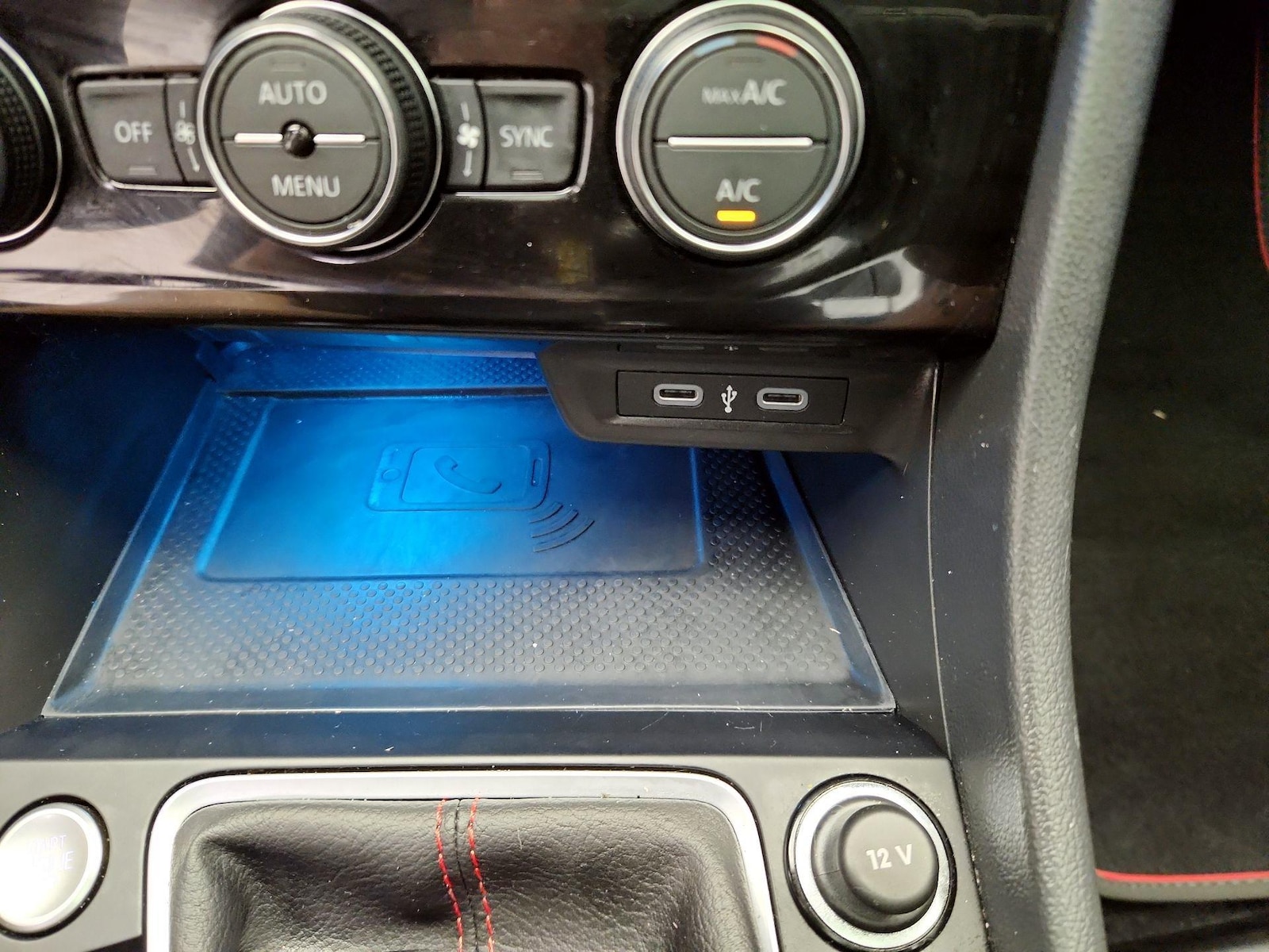 2024 Volkswagen Jetta GLI Autobahn - Photo 19