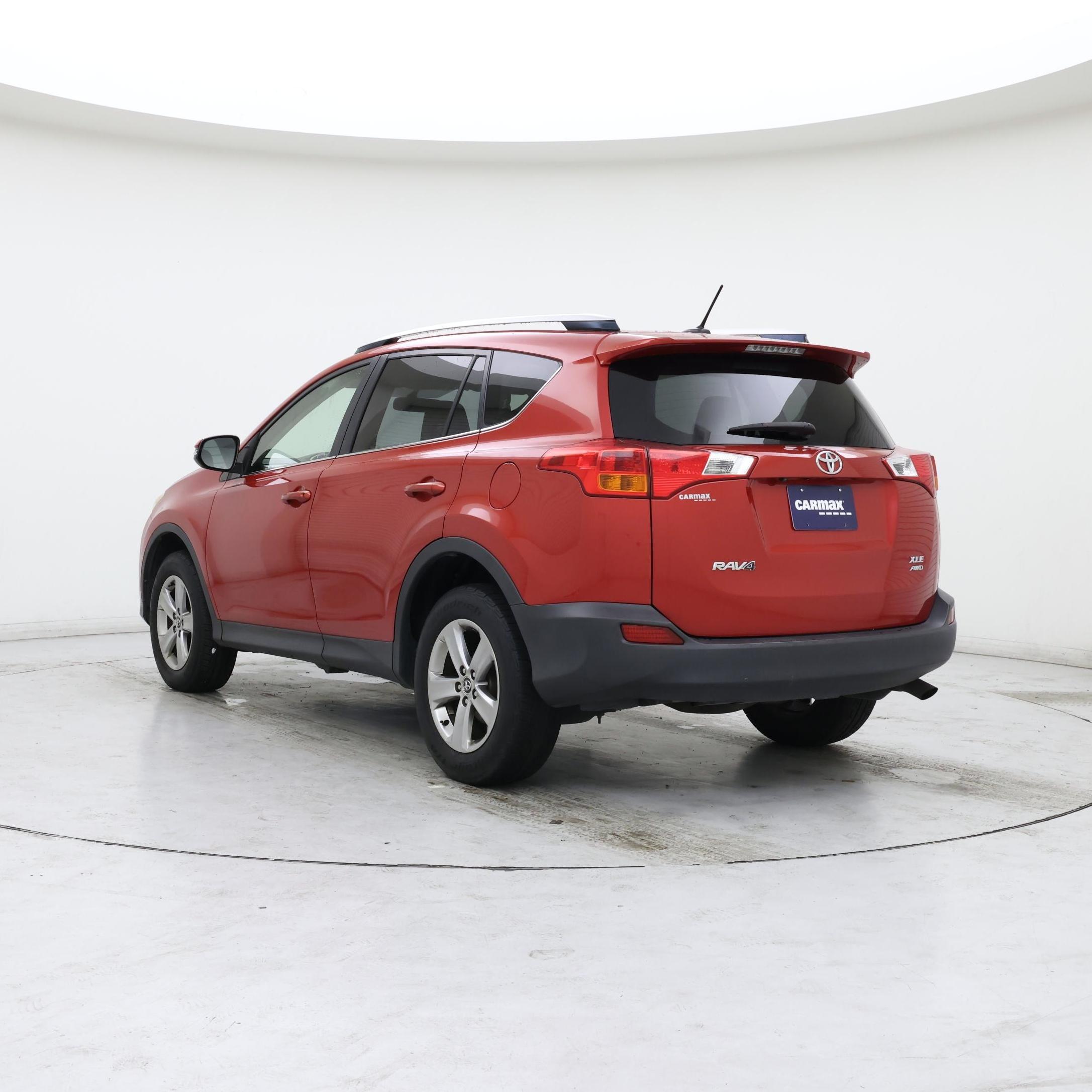 Thumbnail: 2015 Toyota RAV4 - 2