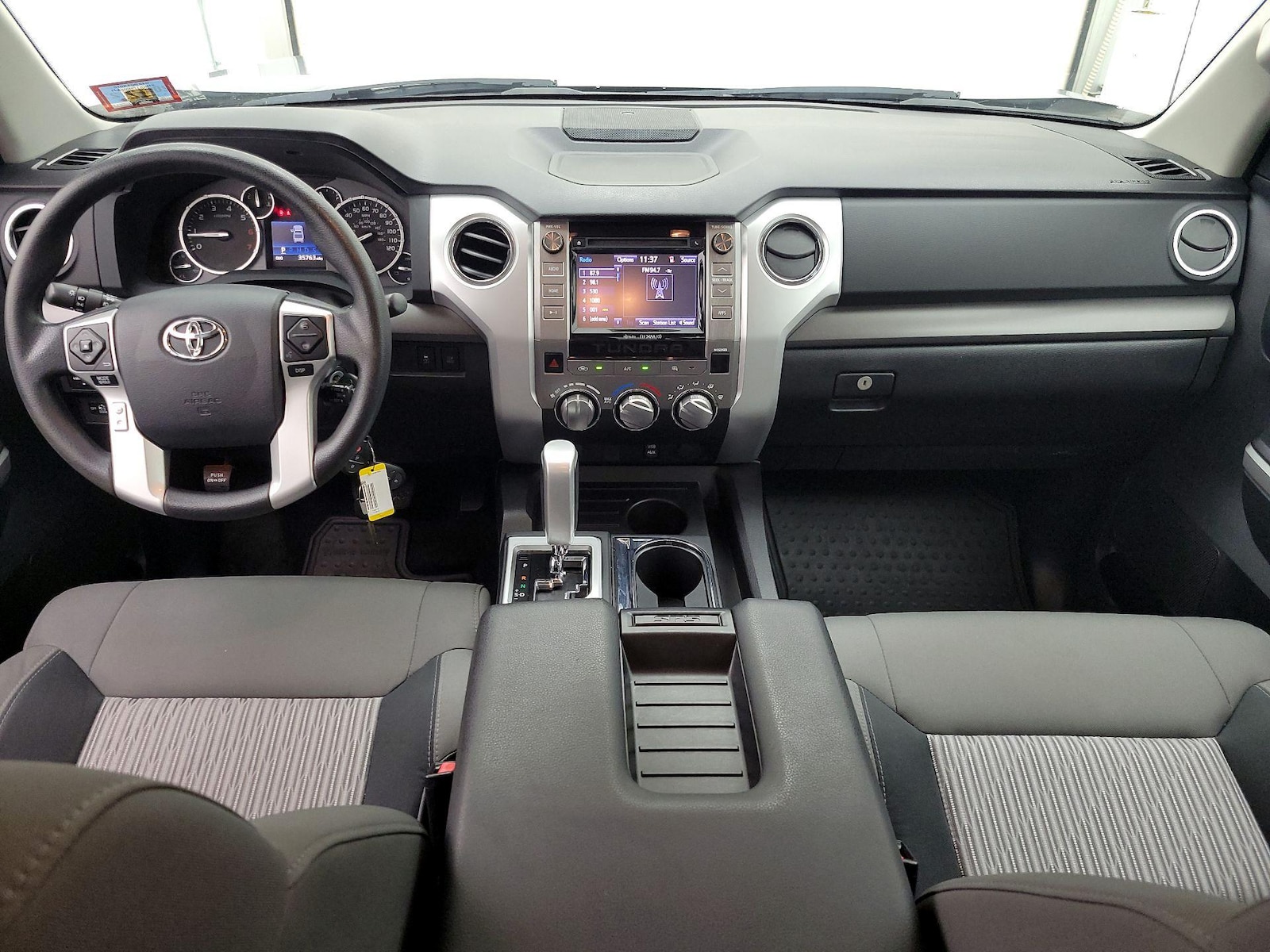 2014 Toyota Tundra SR5 - Photo 10
