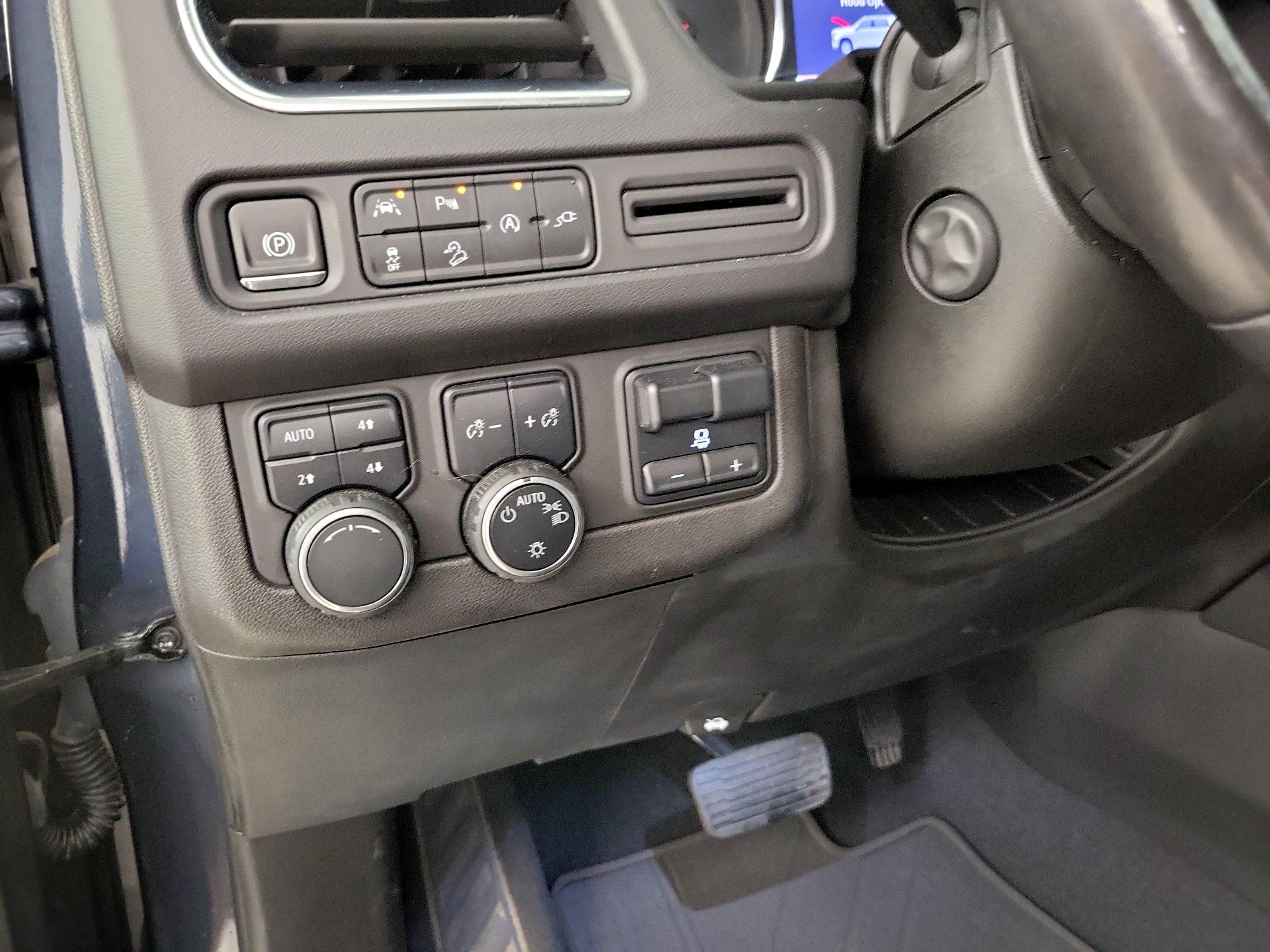 Thumbnail: 2021 Chevrolet Tahoe - 13