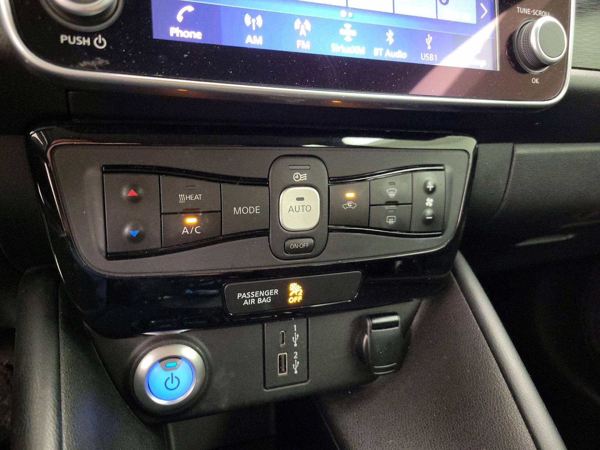 Thumbnail: 2020 Nissan Leaf - 17