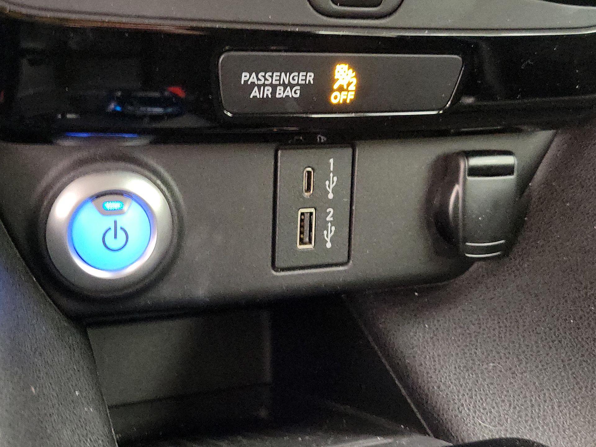 Thumbnail: 2020 Nissan Leaf - 19