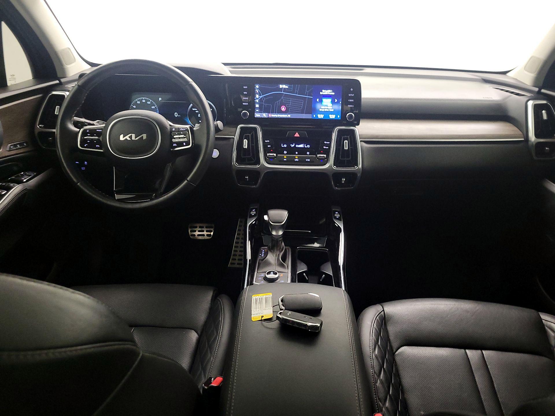 Thumbnail: 2023 Kia Sorento - 9
