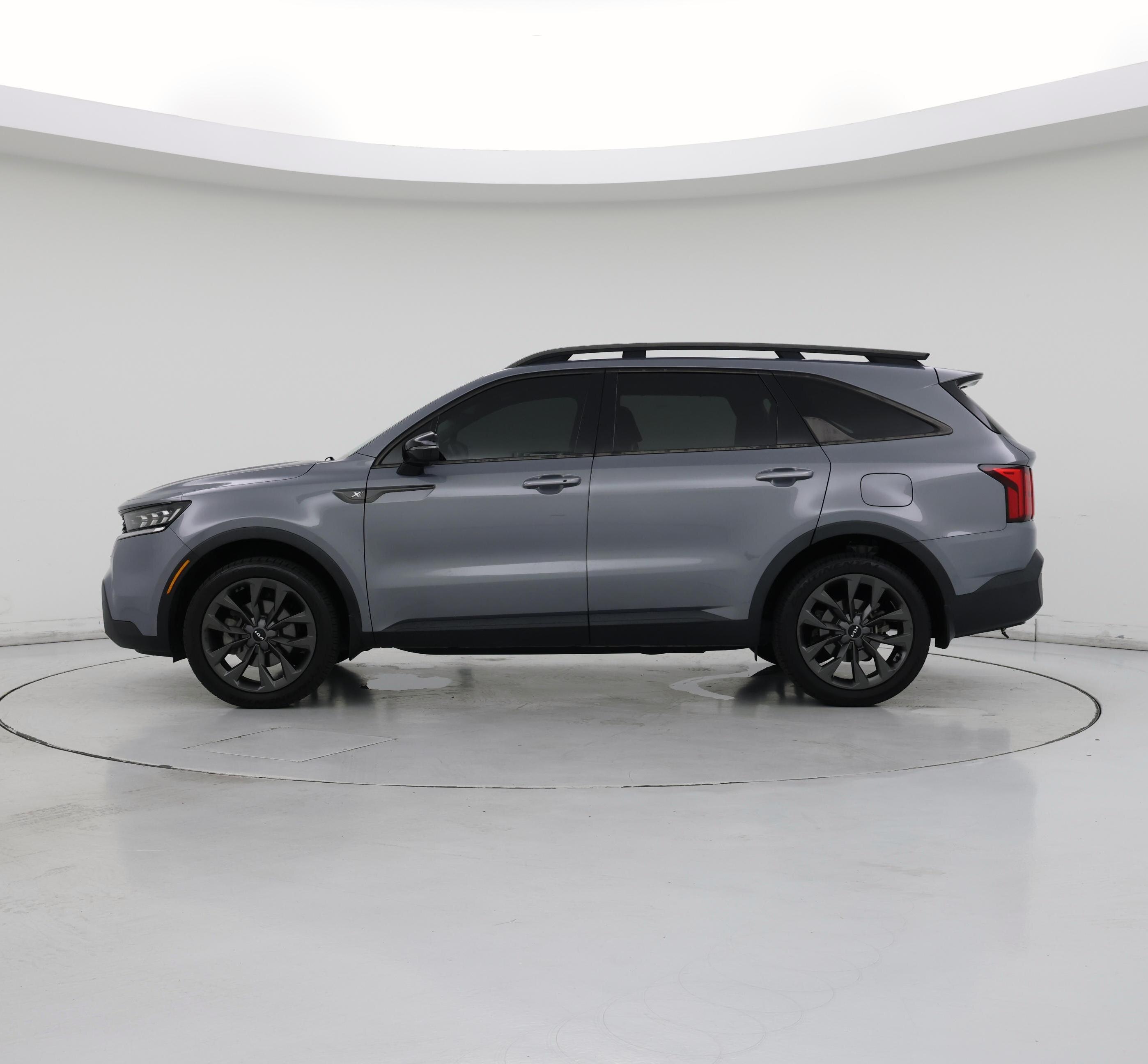 Thumbnail: 2023 Kia Sorento - 3