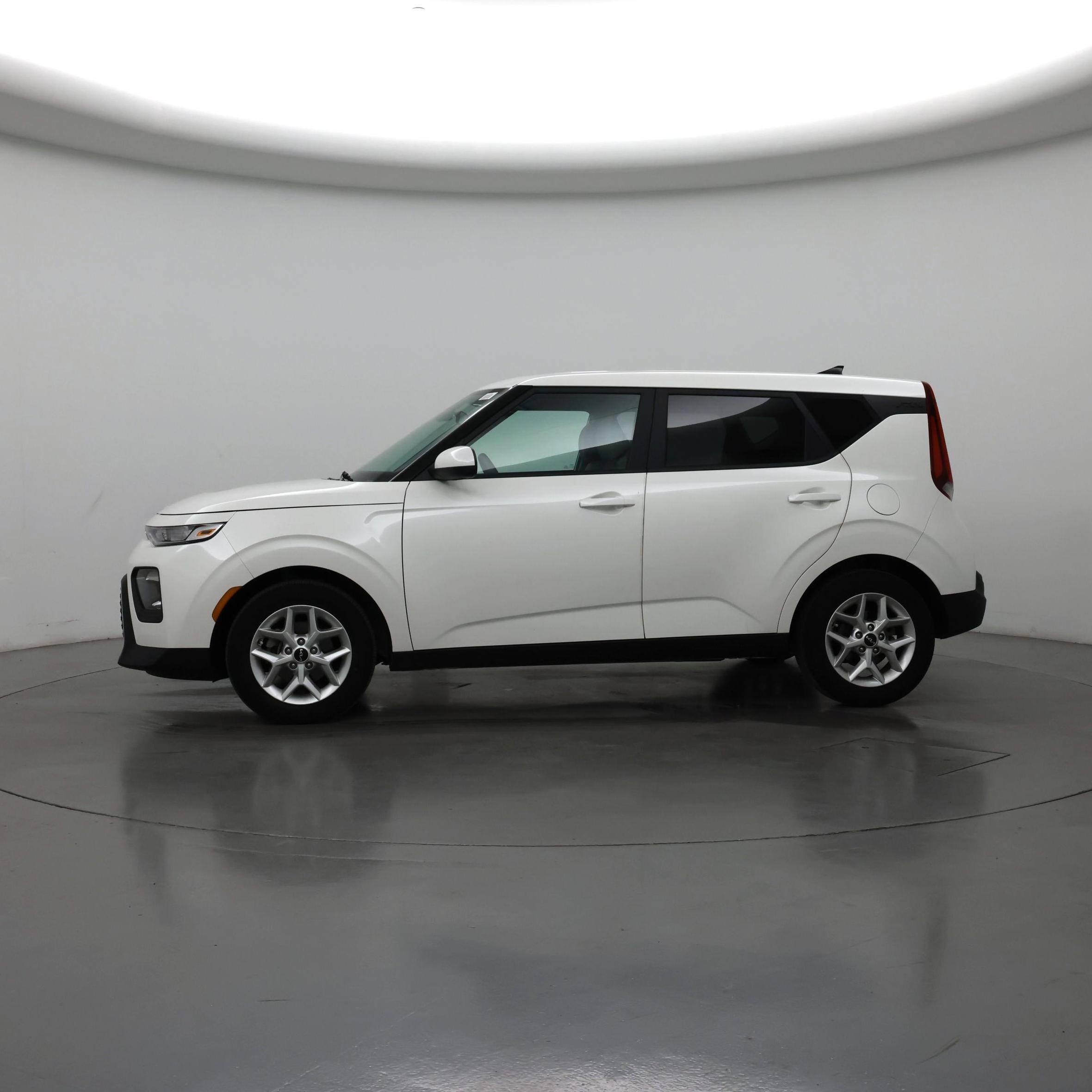 Thumbnail: 2022 Kia Soul - 3