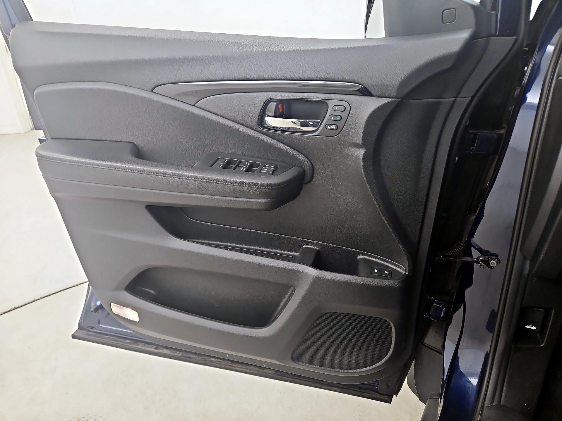 Thumbnail: 2021 Honda Passport - 12