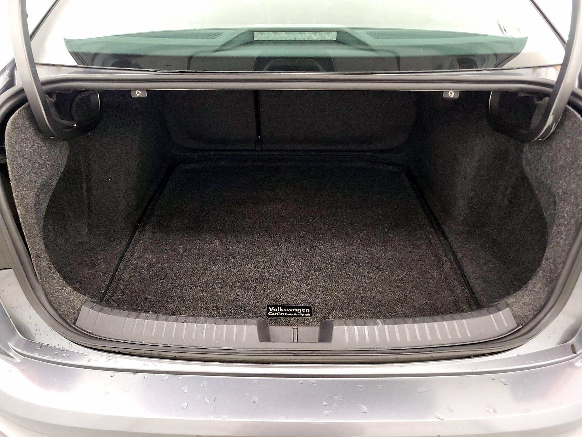 Thumbnail: 2019 Volkswagen Jetta - 20