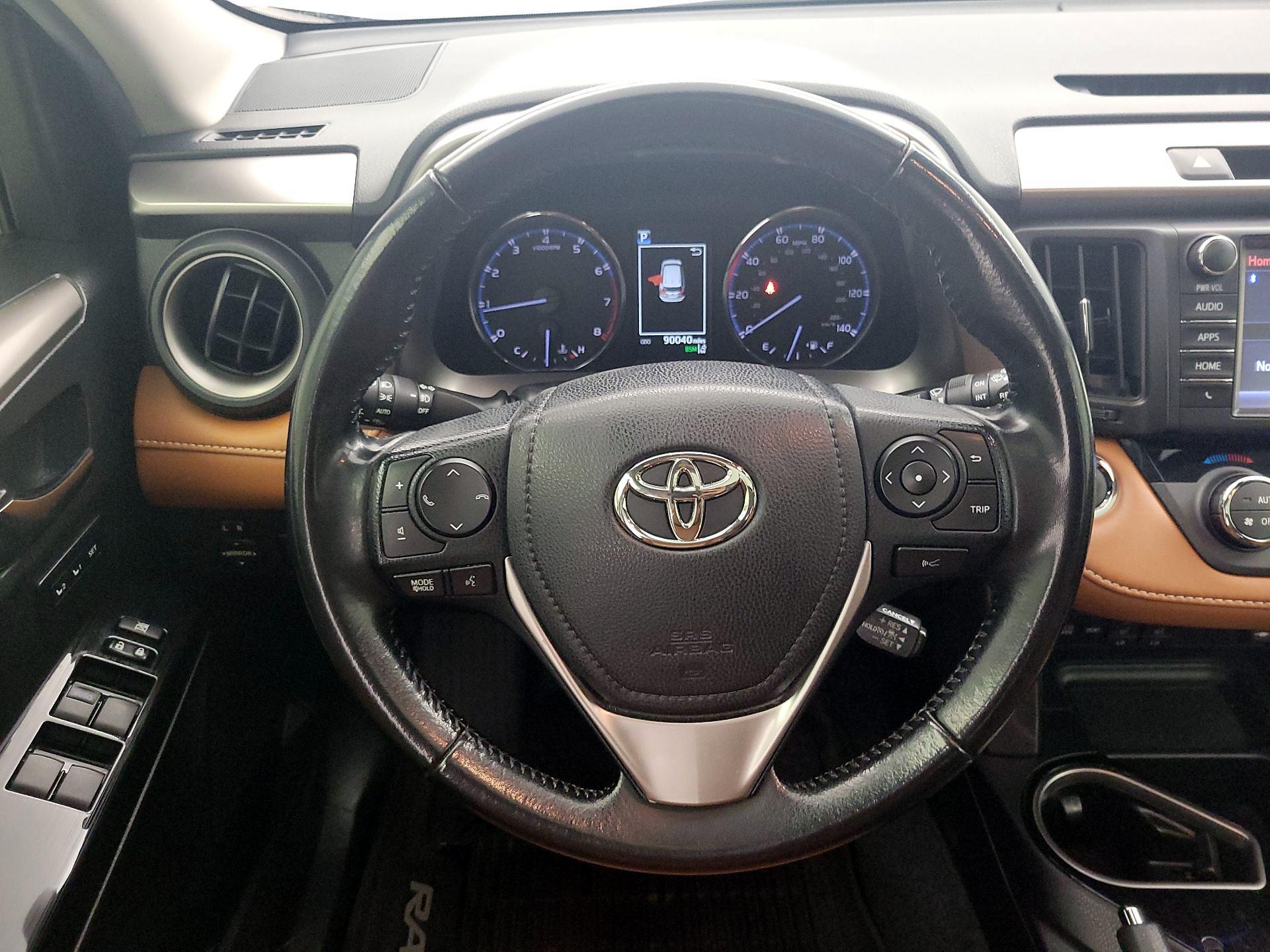 Thumbnail: 2018 Toyota RAV4 - 10