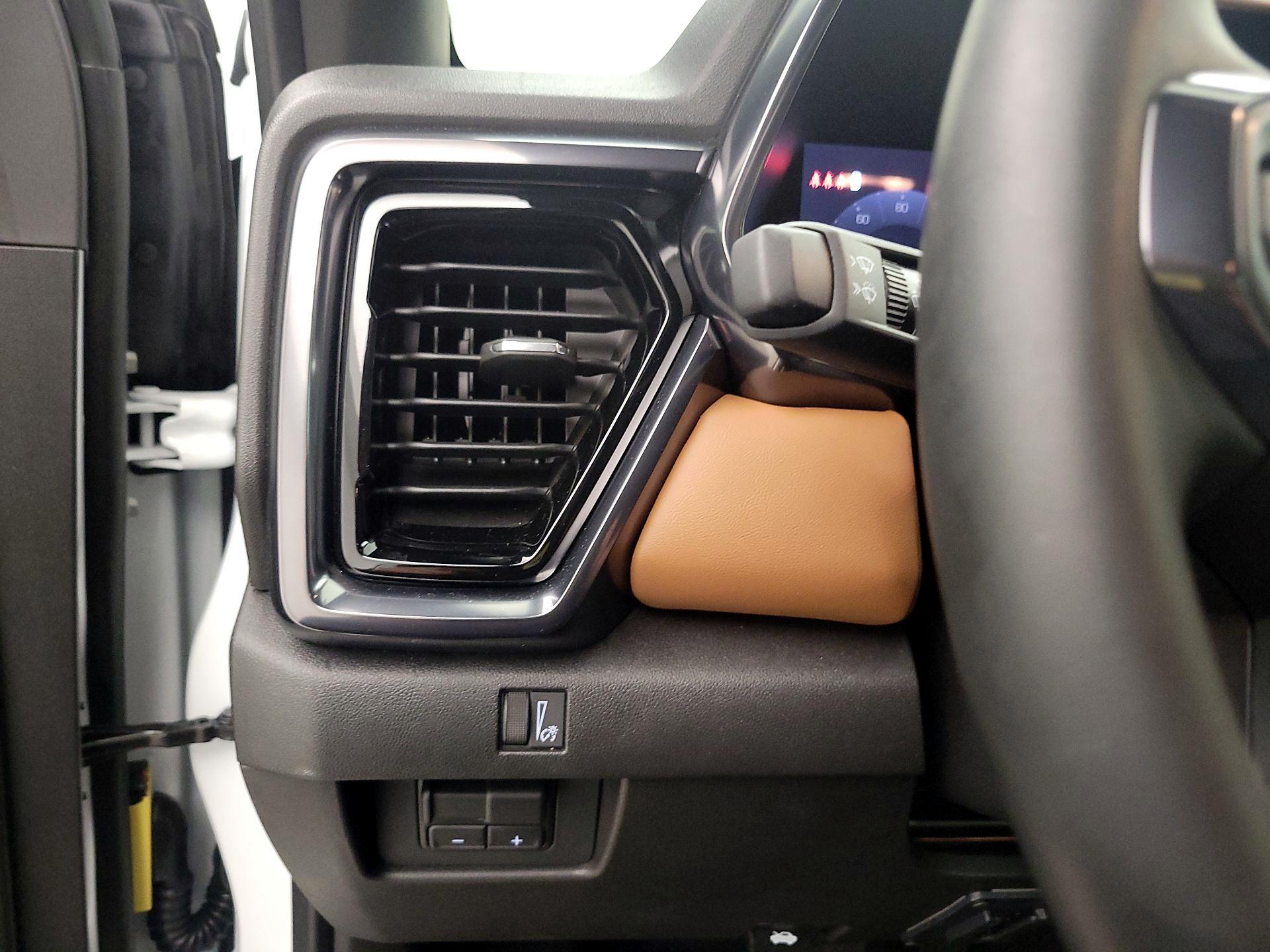 Thumbnail: 2026 GMC Canyon - 13