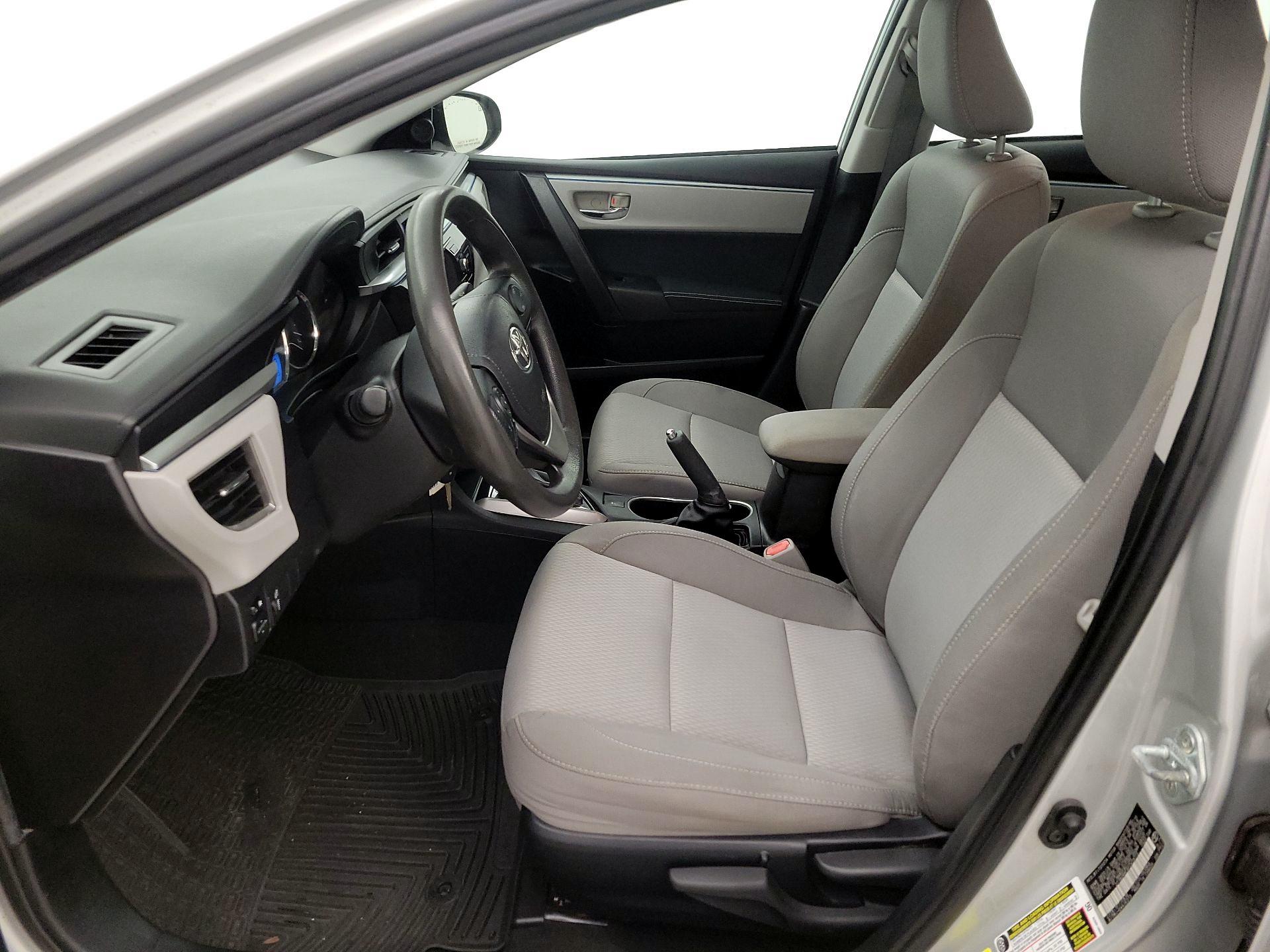 Thumbnail: 2015 Toyota Corolla - 11
