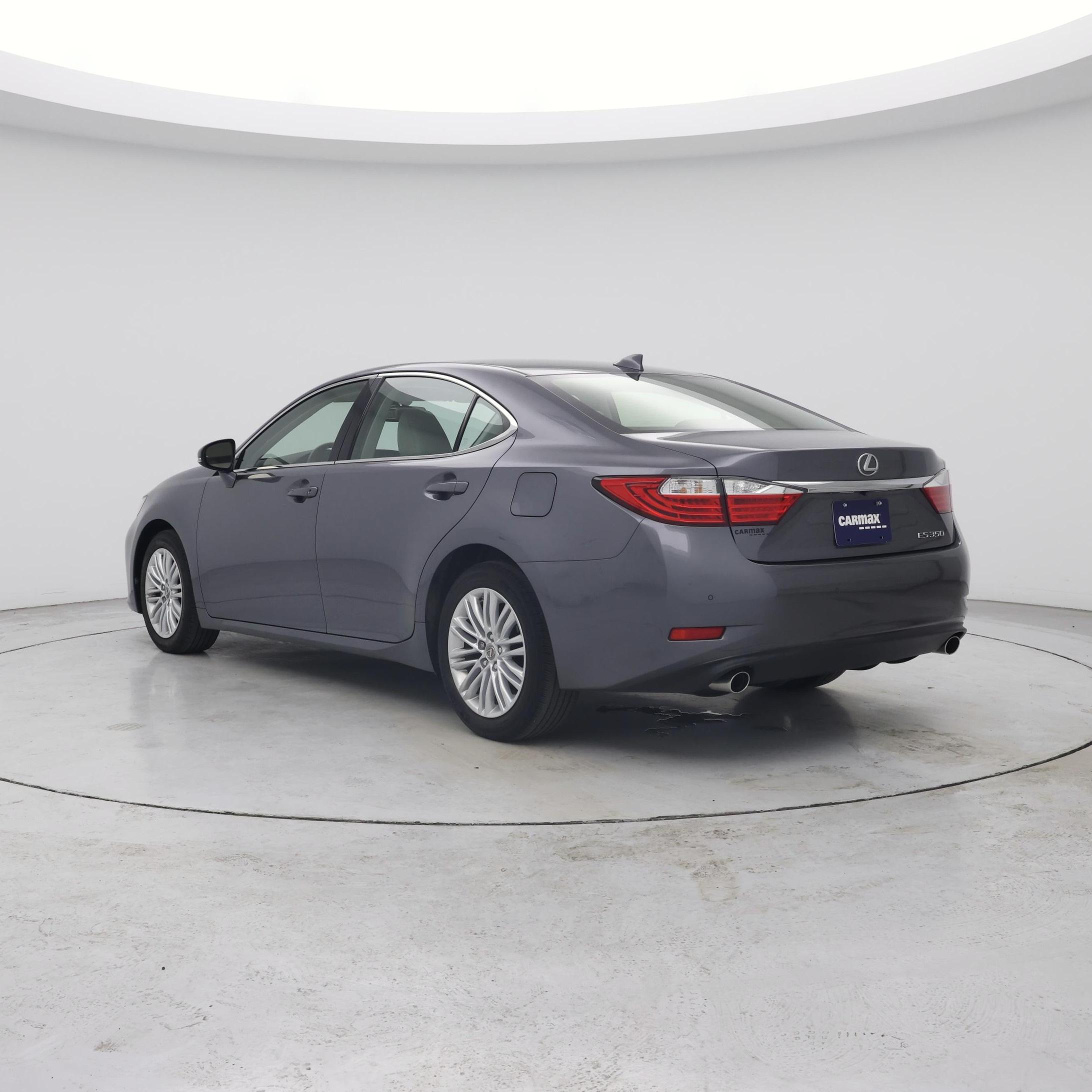Thumbnail: 2015 Lexus ES - 2