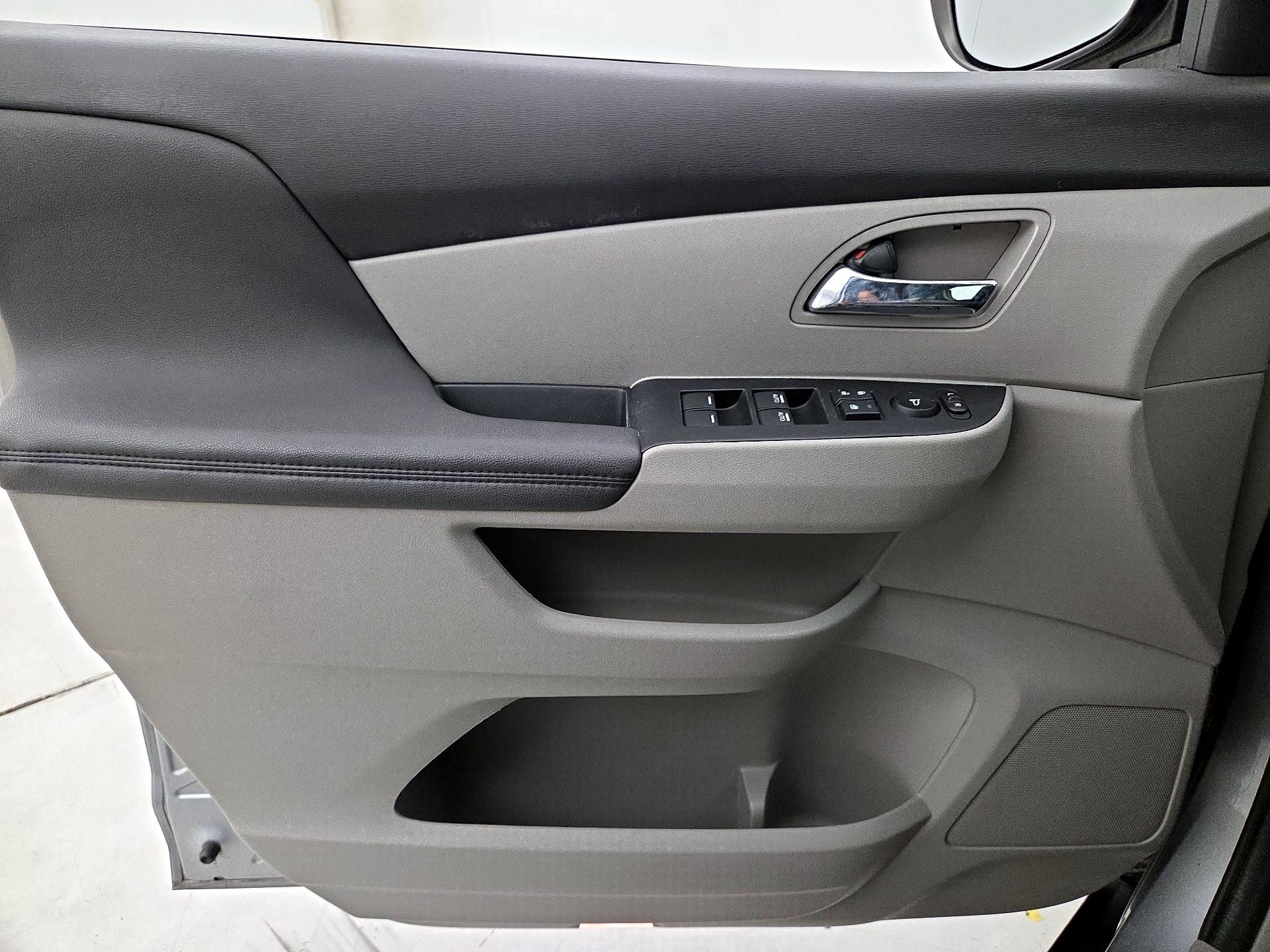 Thumbnail: 2016 Honda Odyssey - 12