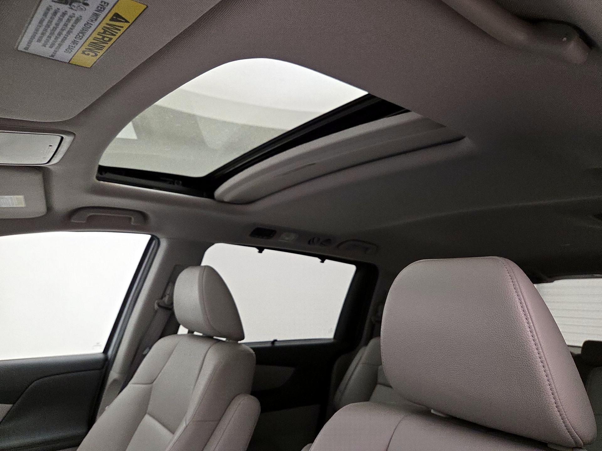 Thumbnail: 2016 Honda Odyssey - 20