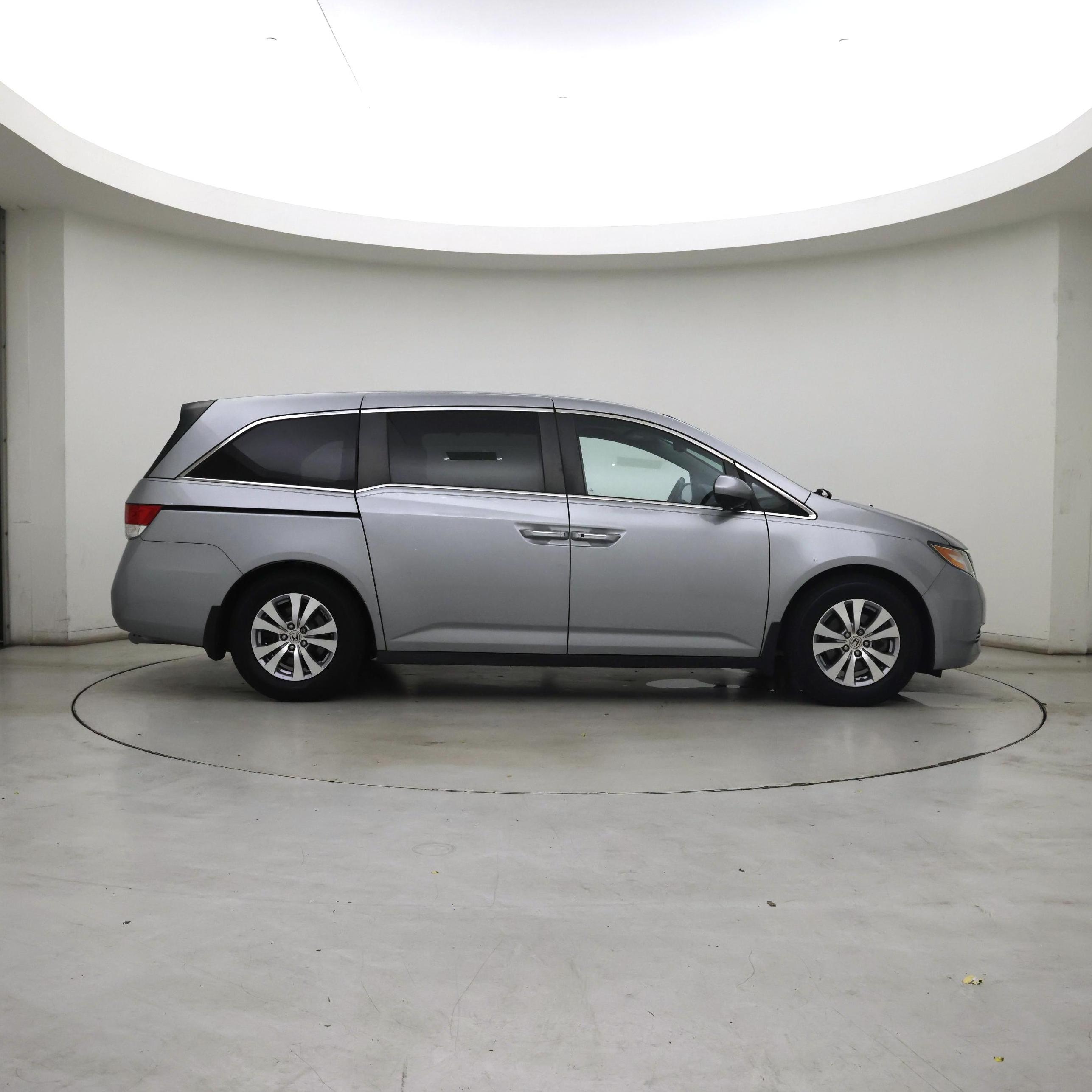 Thumbnail: 2016 Honda Odyssey - 7