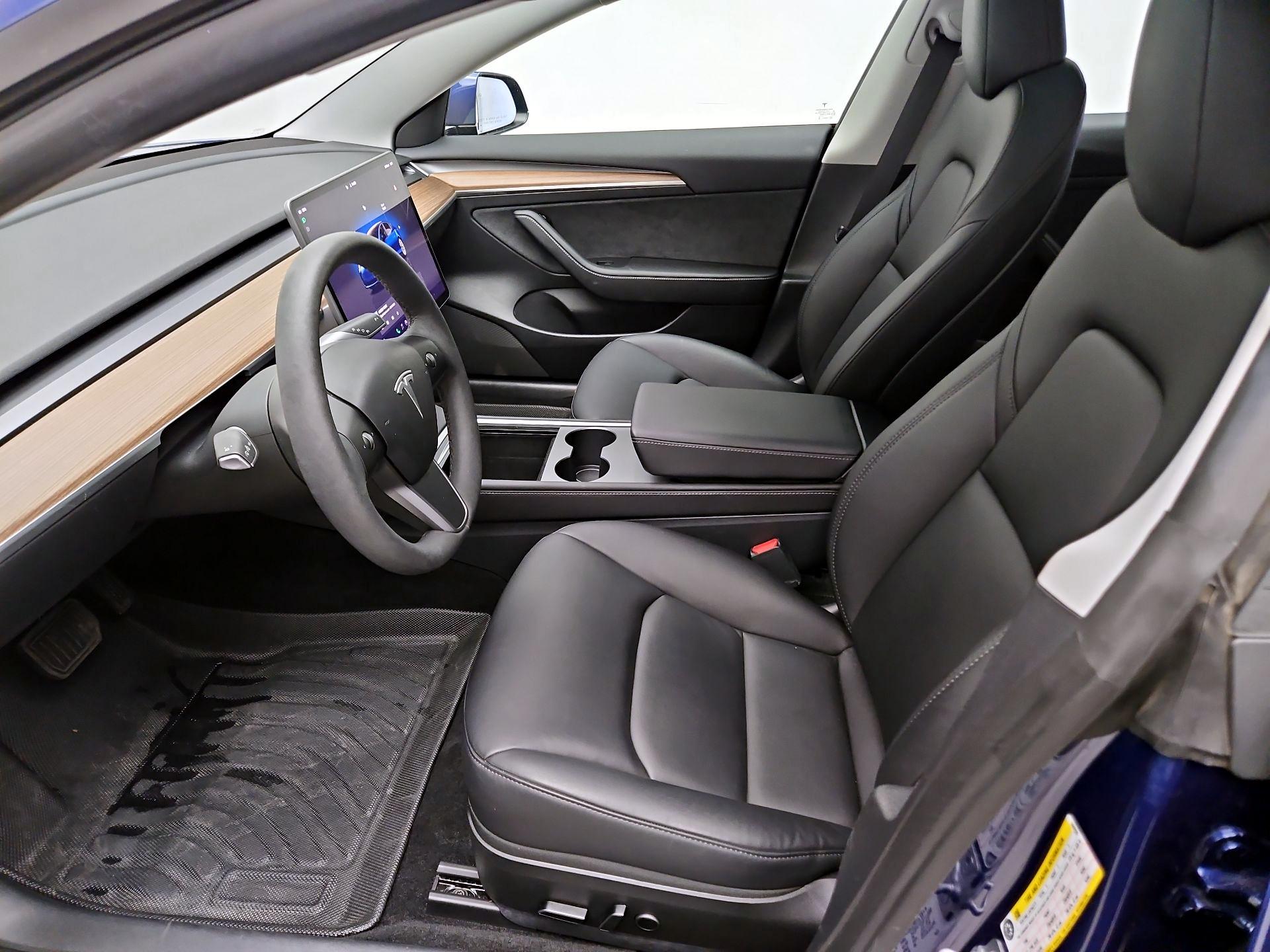Thumbnail: 2023 Tesla Model 3 - 11