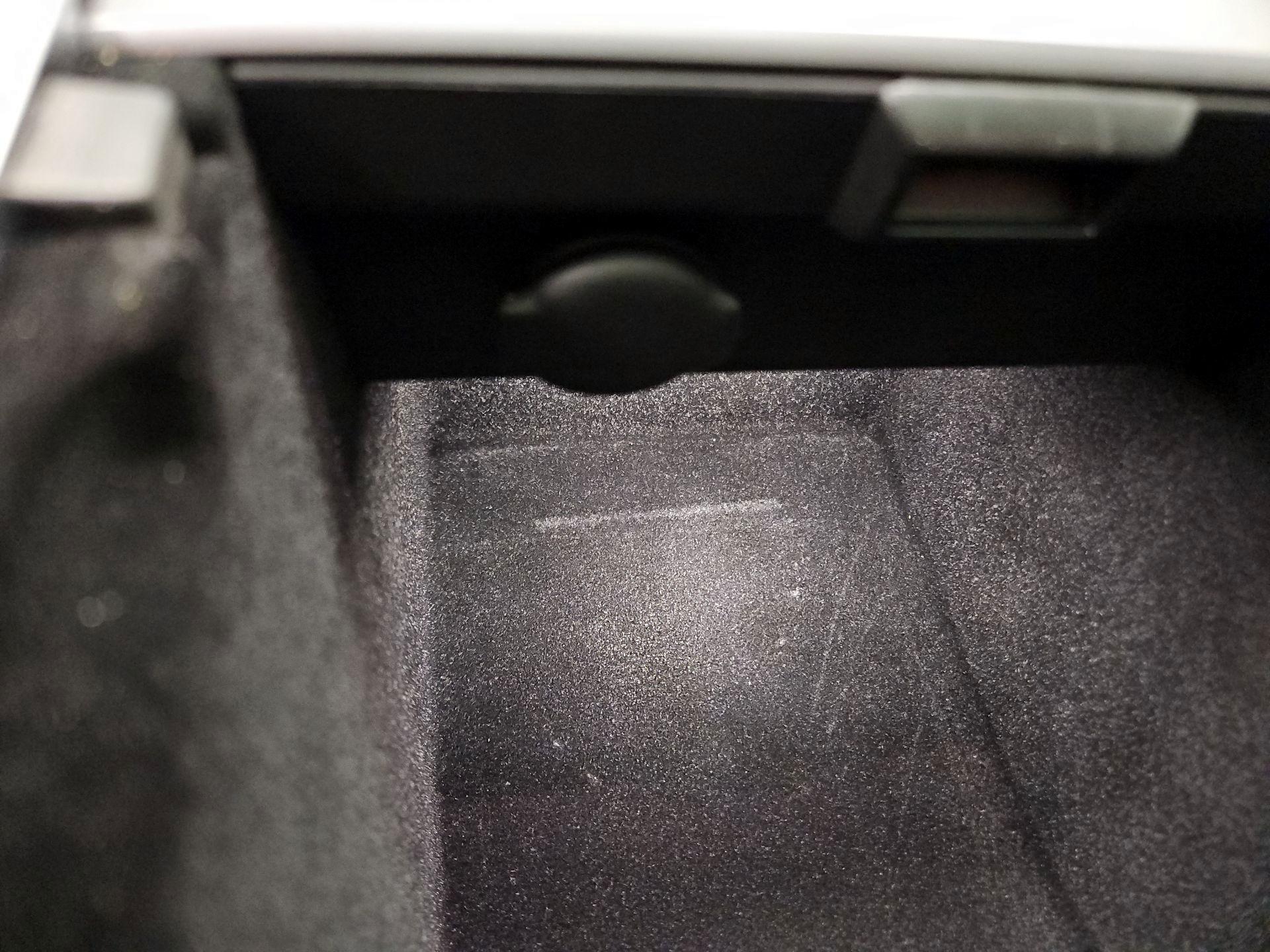 Thumbnail: 2023 Tesla Model 3 - 17