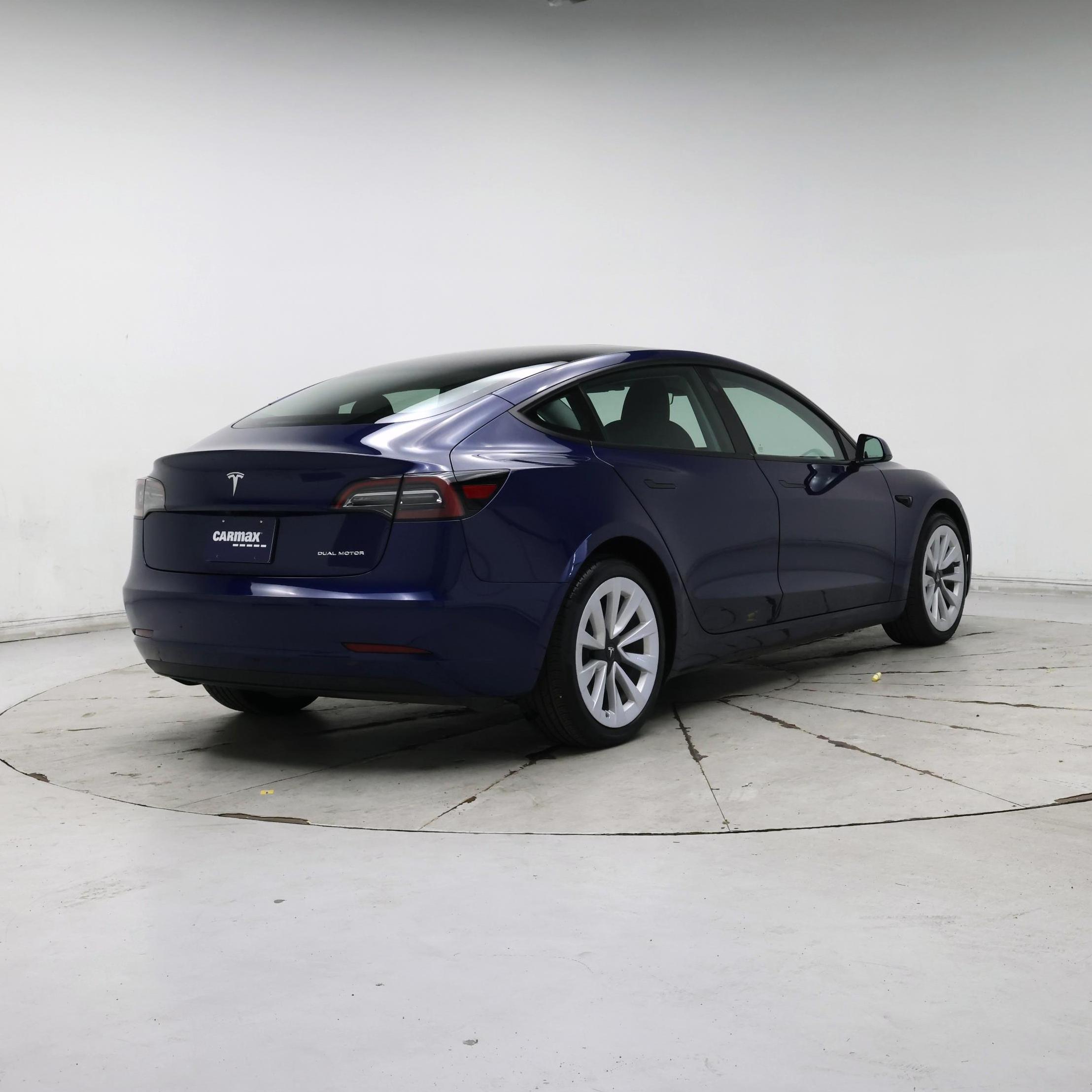 Thumbnail: 2023 Tesla Model 3 - 8