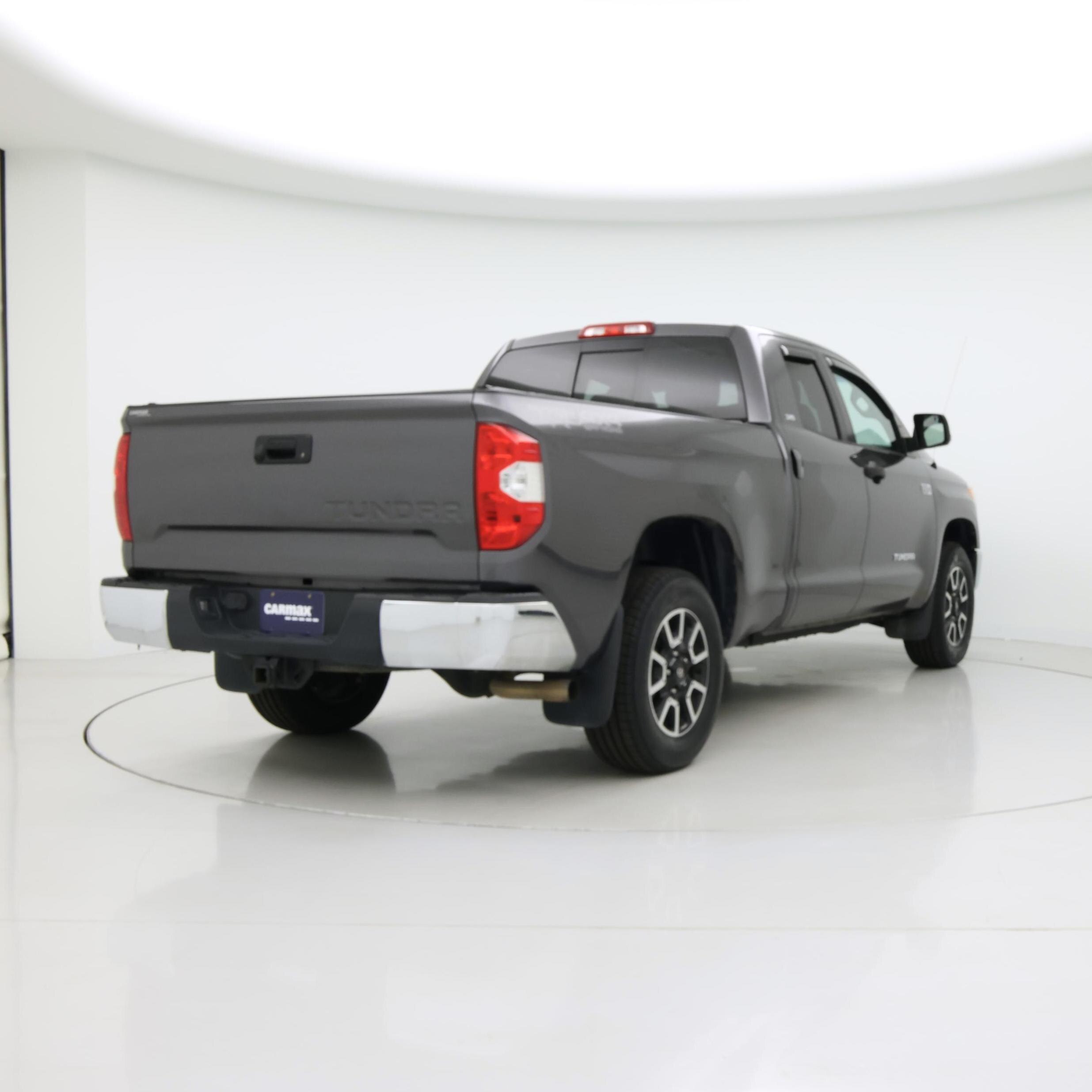 Thumbnail: 2017 Toyota Tundra - 8