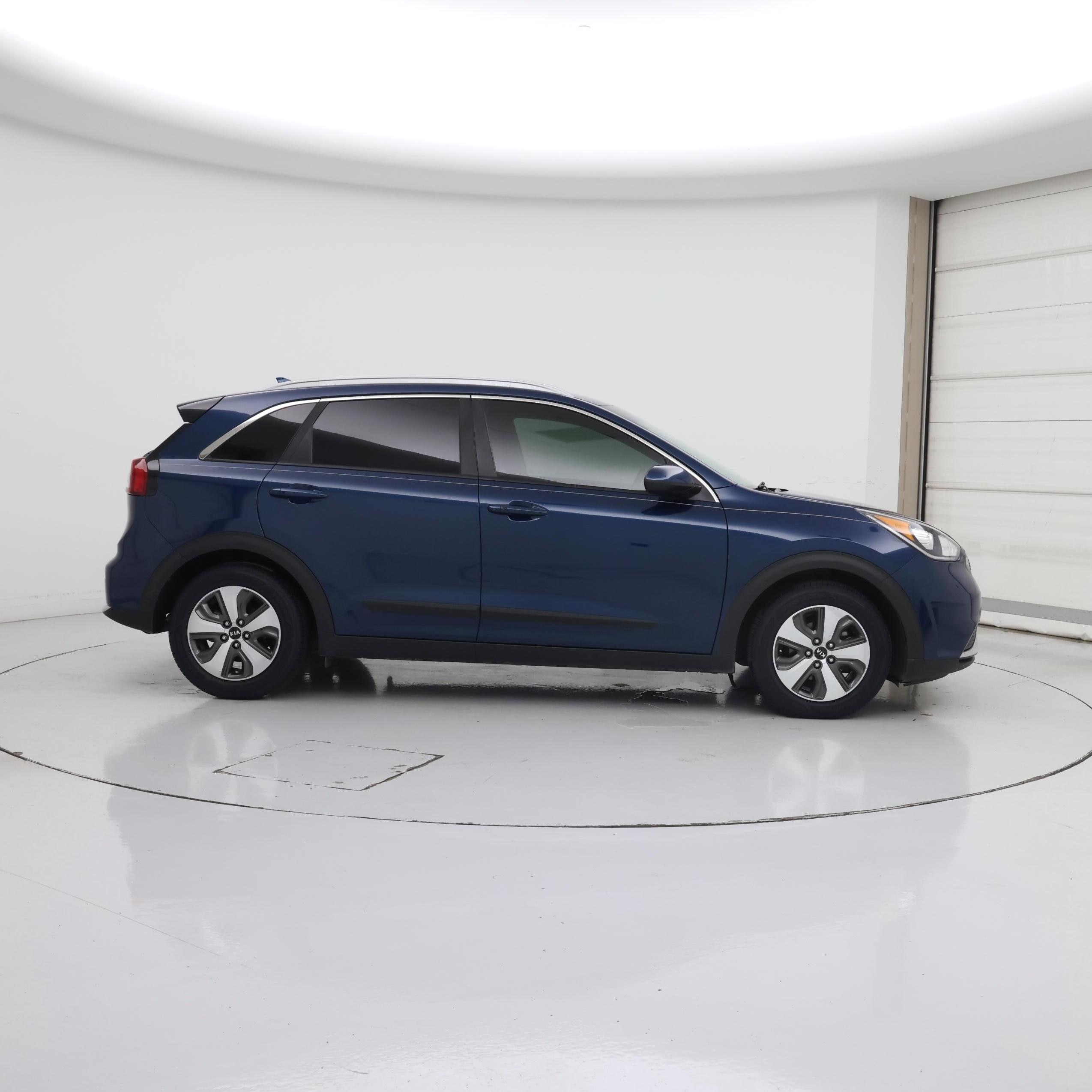 Thumbnail: 2018 Kia Niro - 7