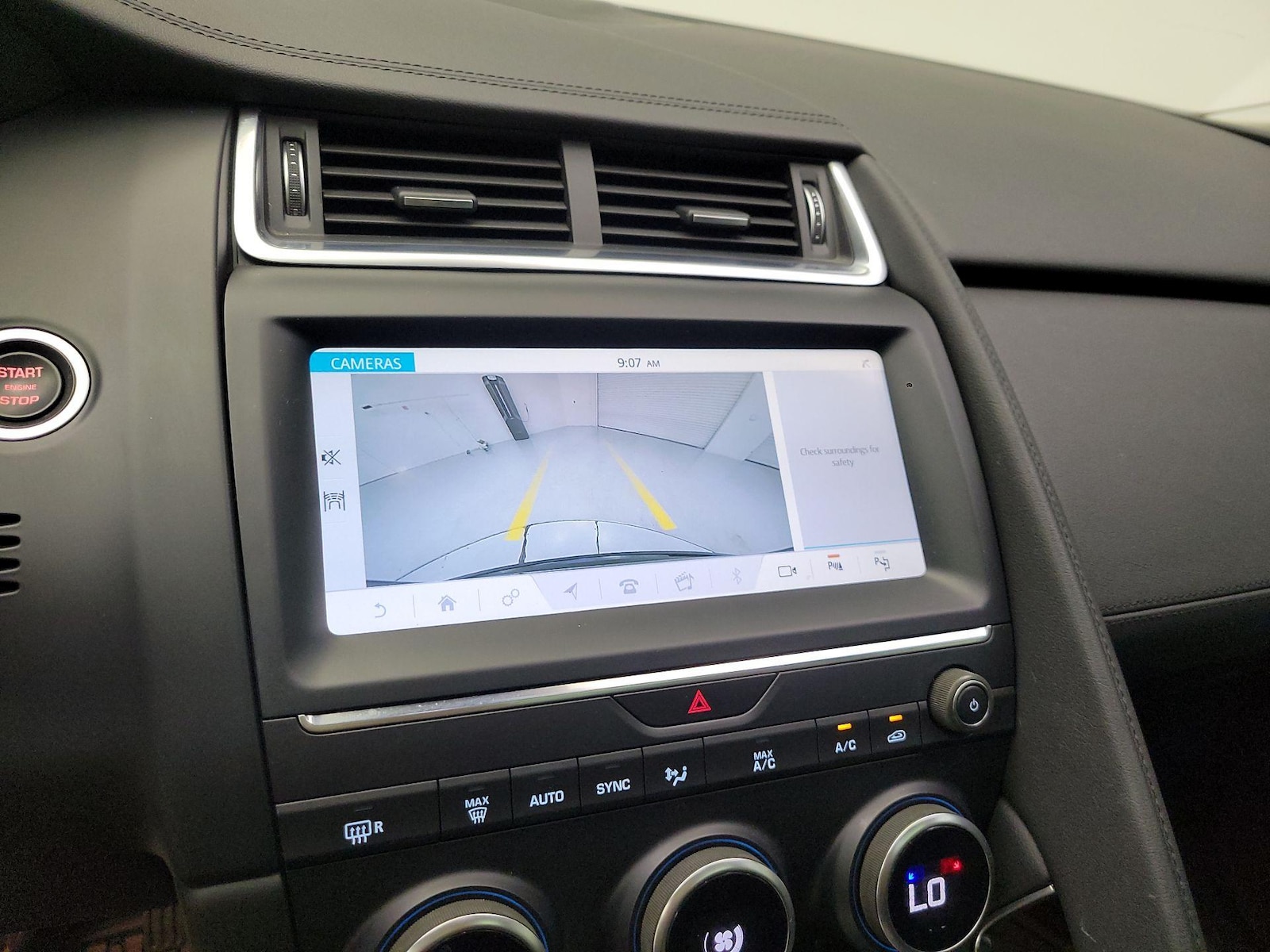 2019 Jaguar E-PACE SE - Photo 16