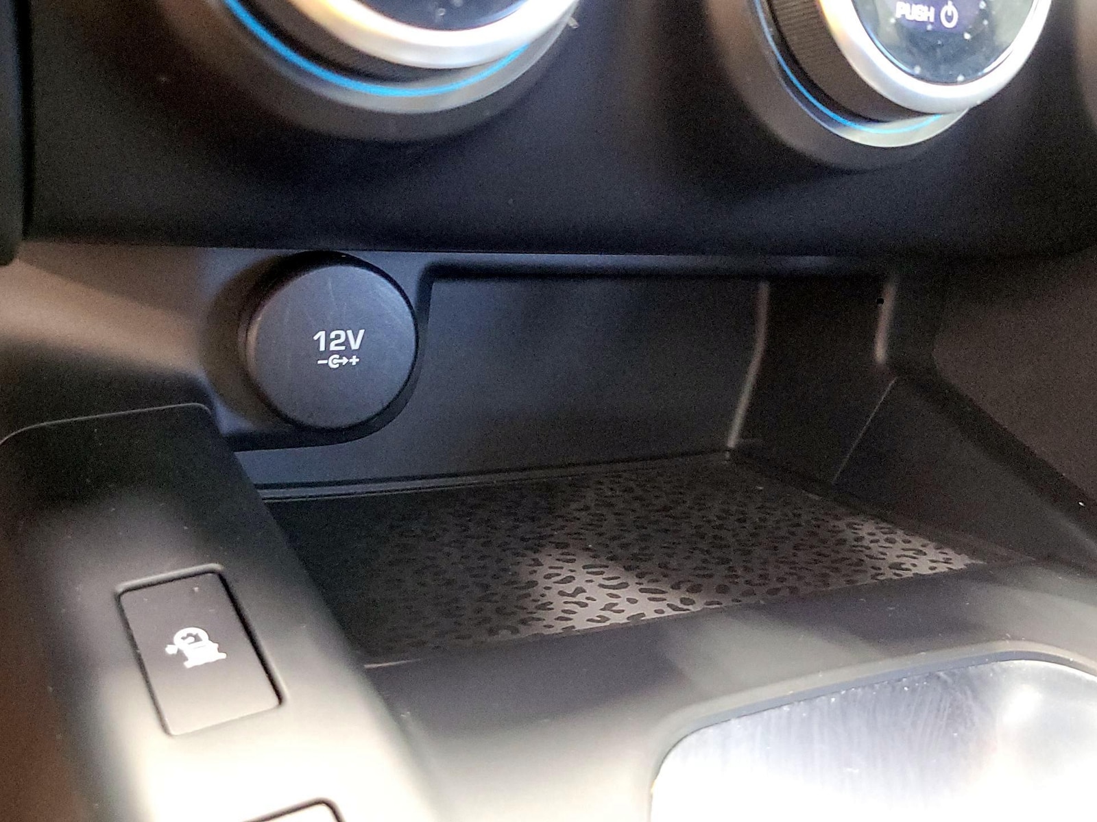 2019 Jaguar E-PACE SE - Photo 20