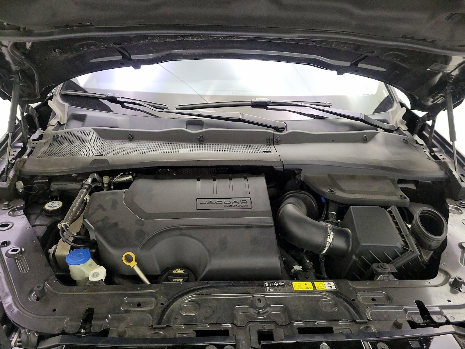 2019 Jaguar E-PACE SE - Photo 24