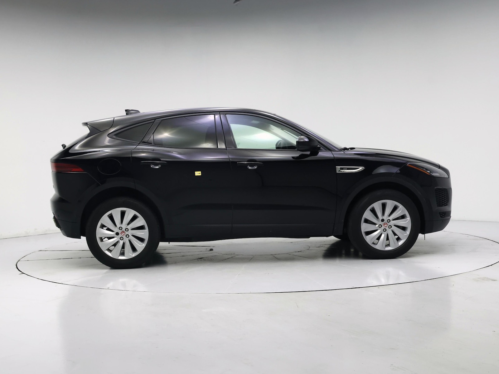 2019 Jaguar E-PACE SE - Photo 8