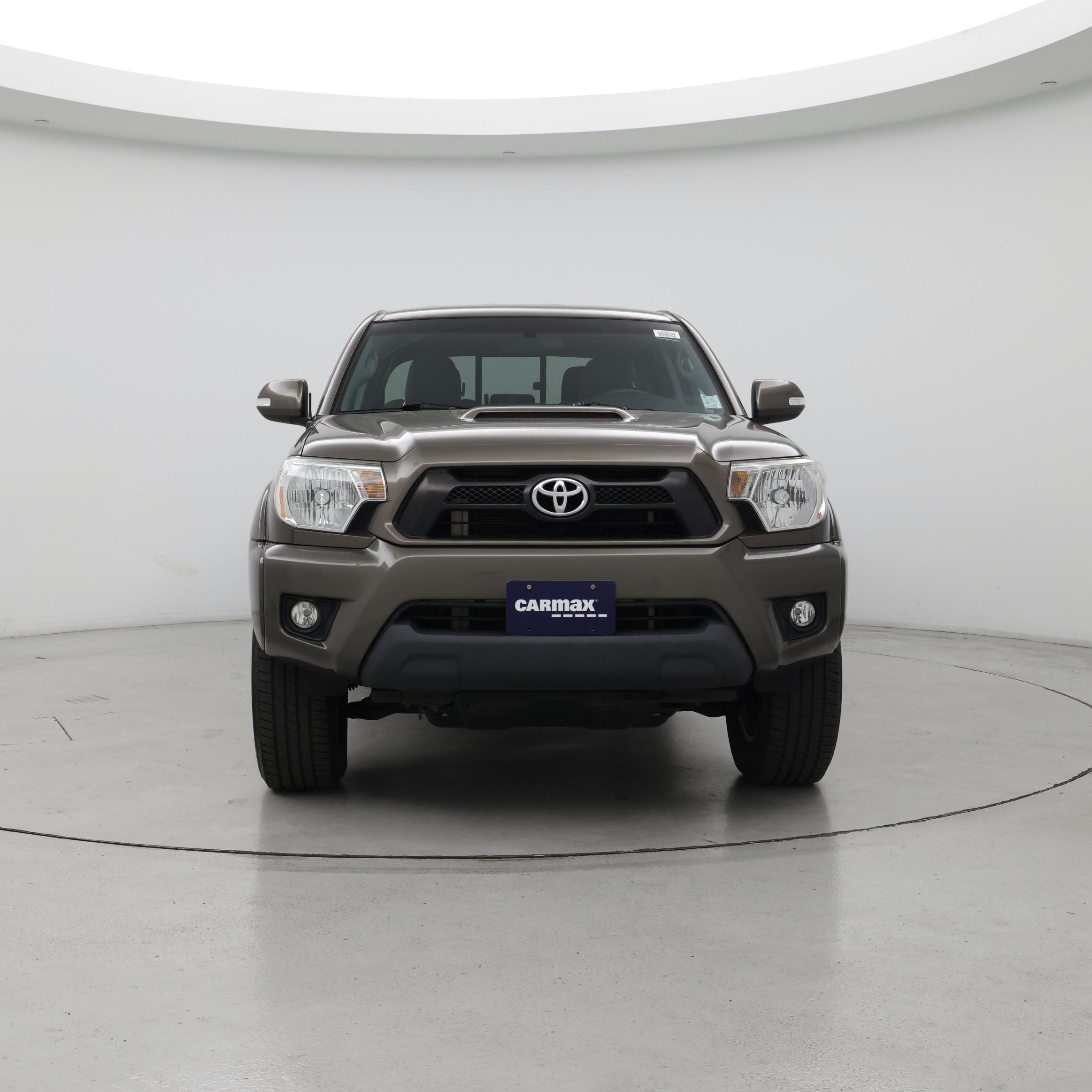 Thumbnail: 2015 Toyota Tacoma - 5