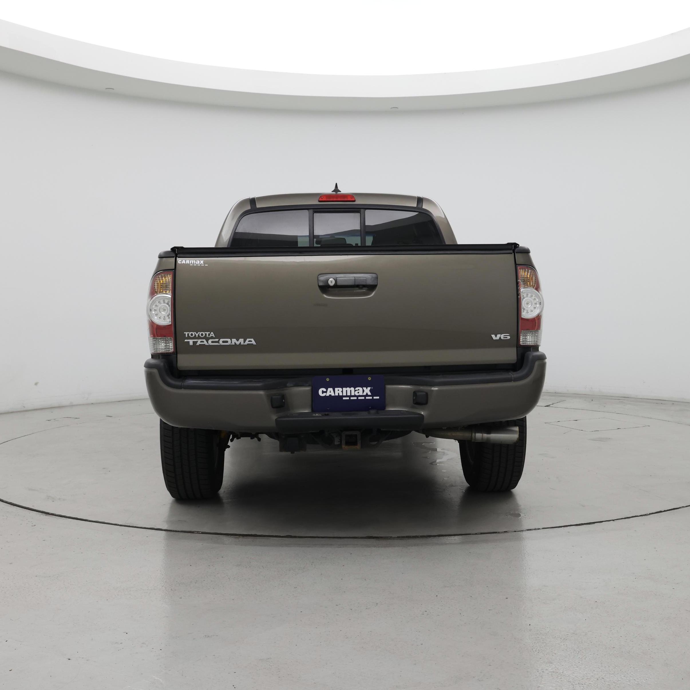 Thumbnail: 2015 Toyota Tacoma - 6