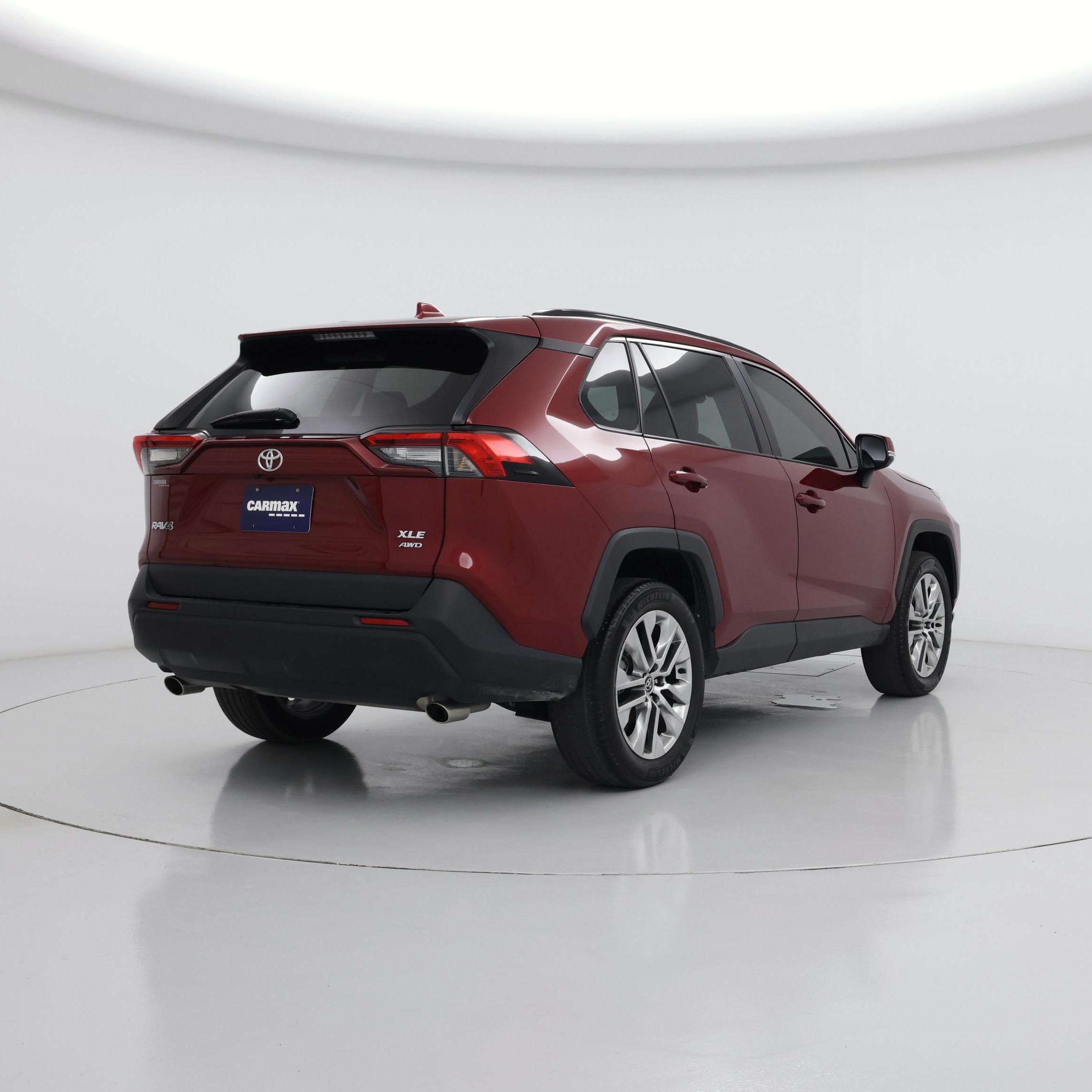 Thumbnail: 2021 Toyota RAV4 - 8