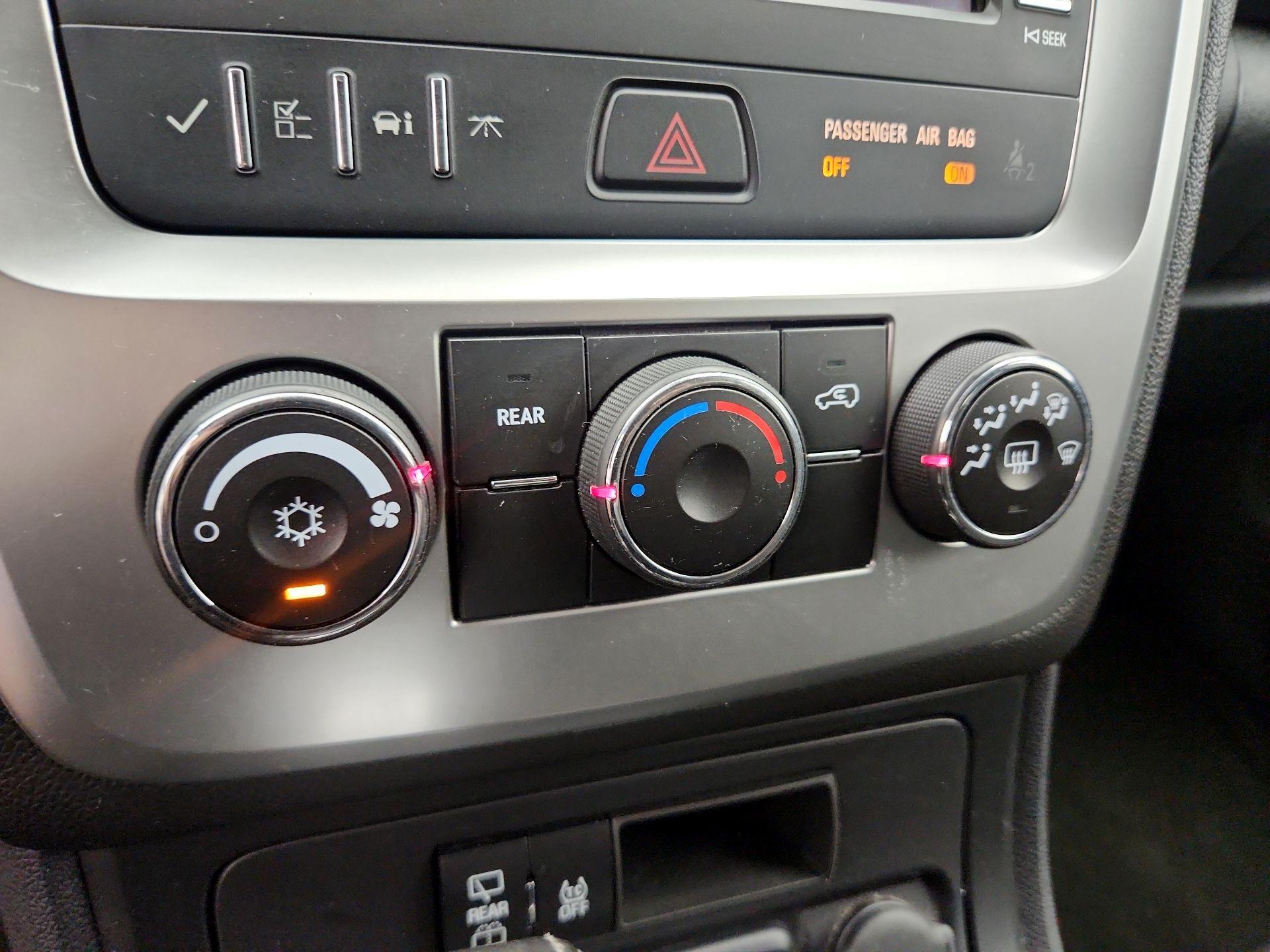 Thumbnail: 2015 GMC Acadia - 16