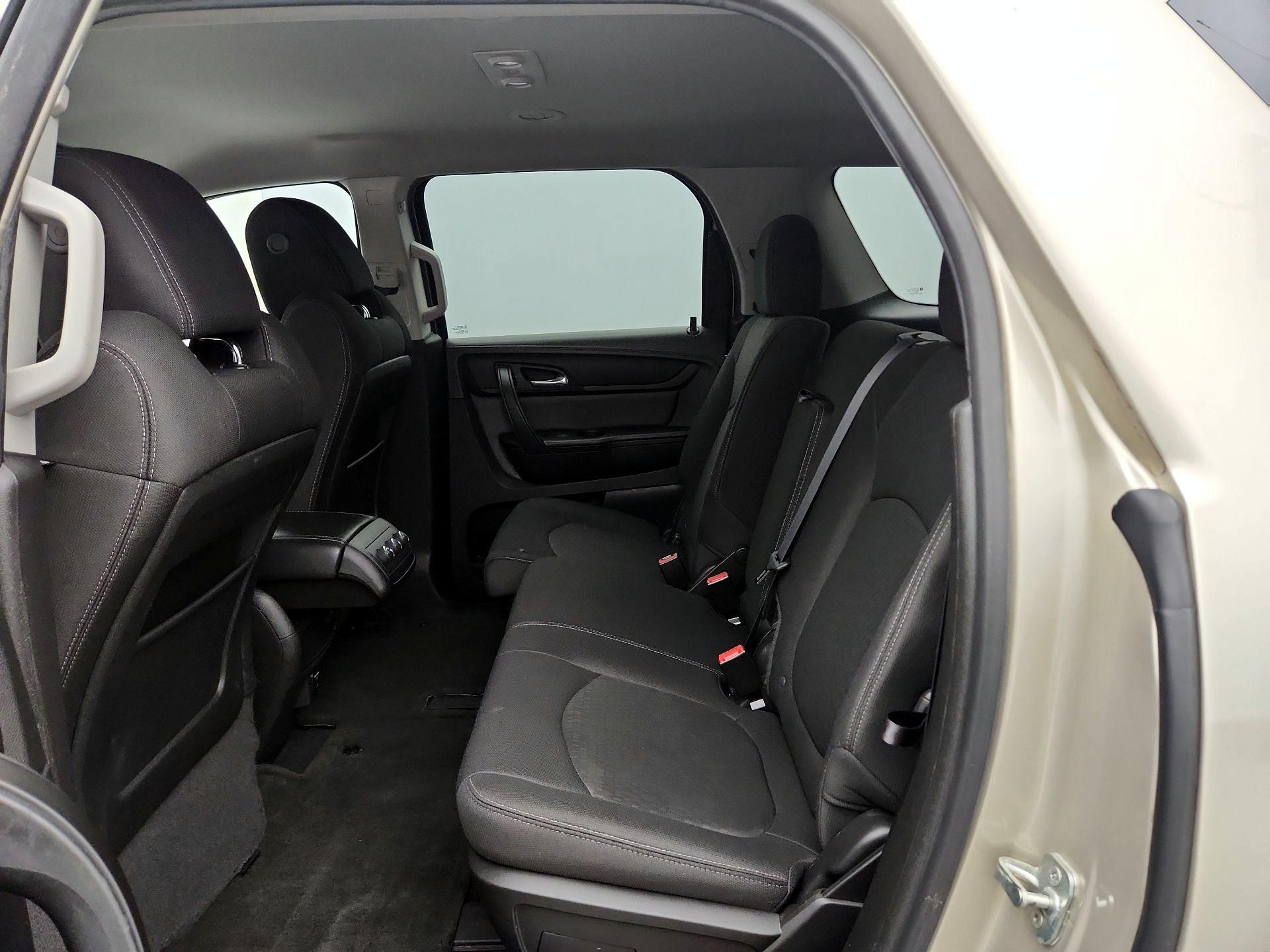 Thumbnail: 2015 GMC Acadia - 19