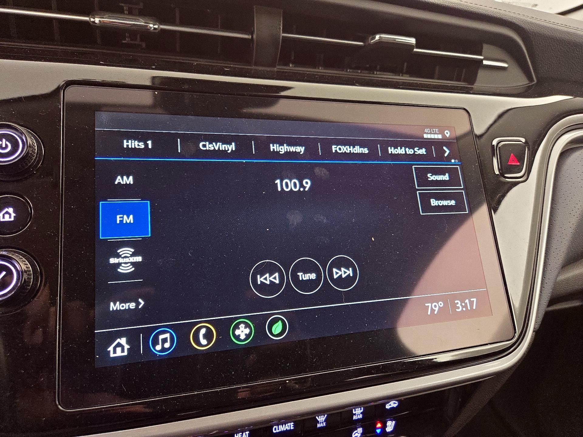 Thumbnail: 2023 Chevrolet Bolt EUV - 15