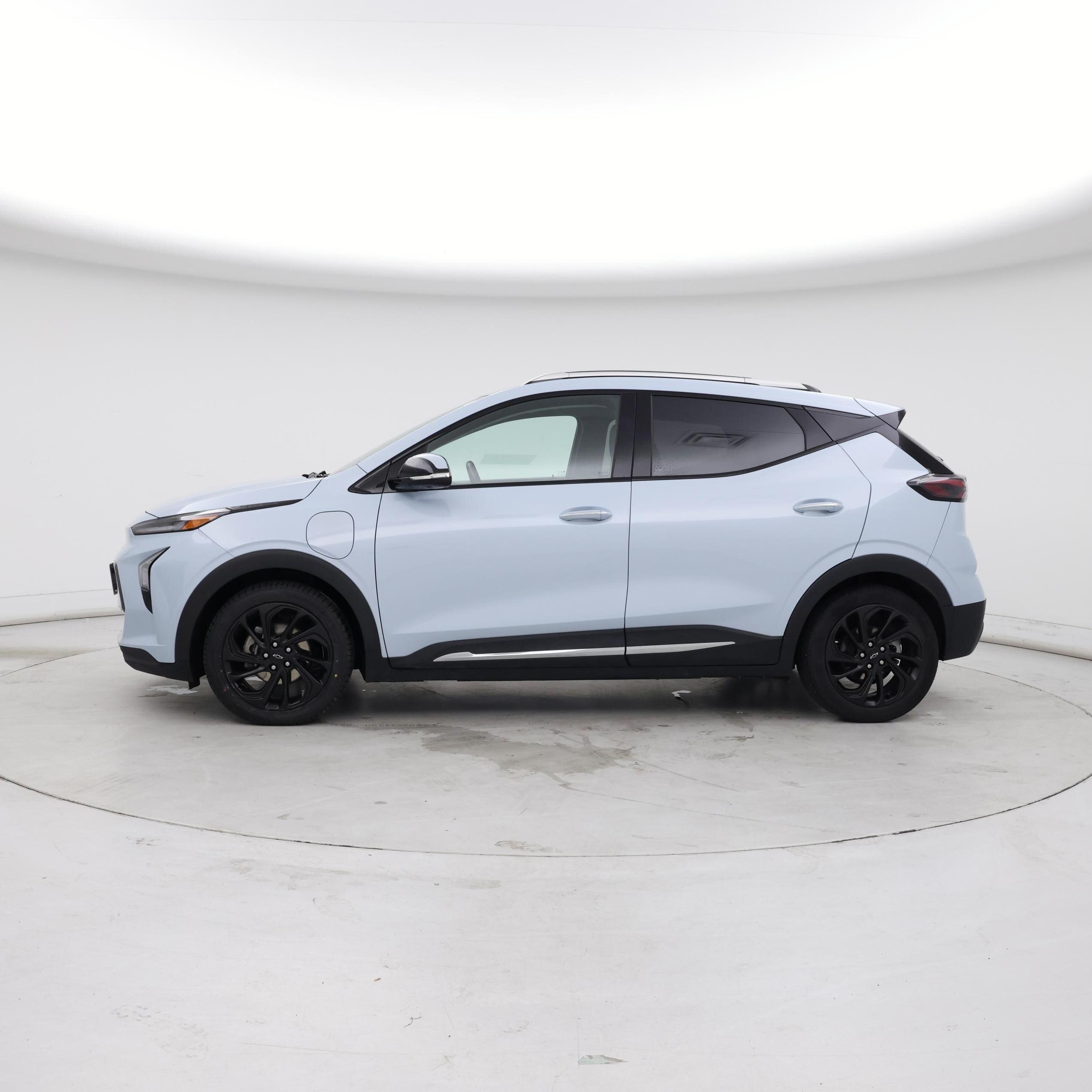 Thumbnail: 2023 Chevrolet Bolt EUV - 3
