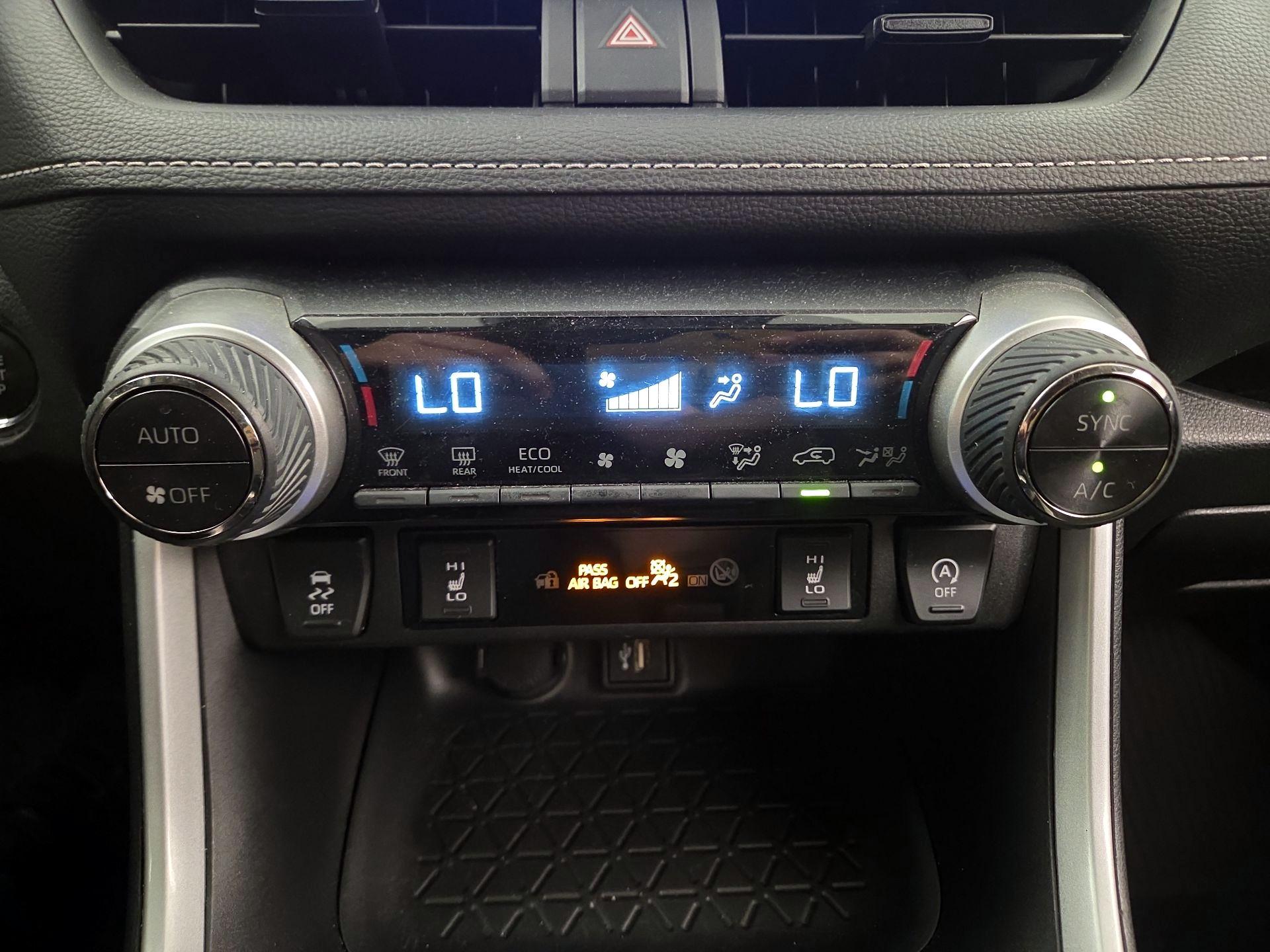 Thumbnail: 2023 Toyota RAV4 - 16